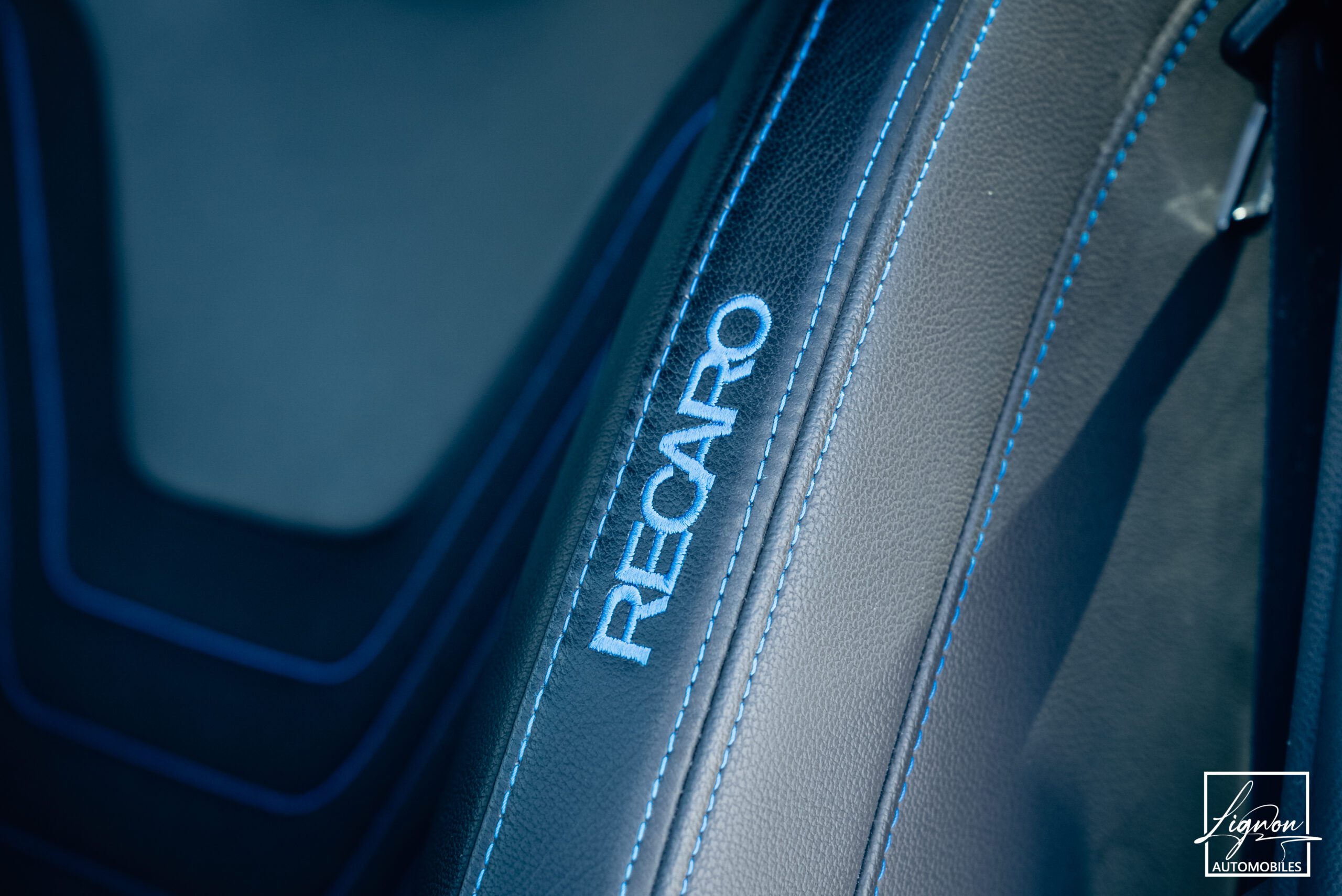 Photo Ford Focus RS 2.3 350 CH Recaro - GPS - CARPLAY - CAMERA