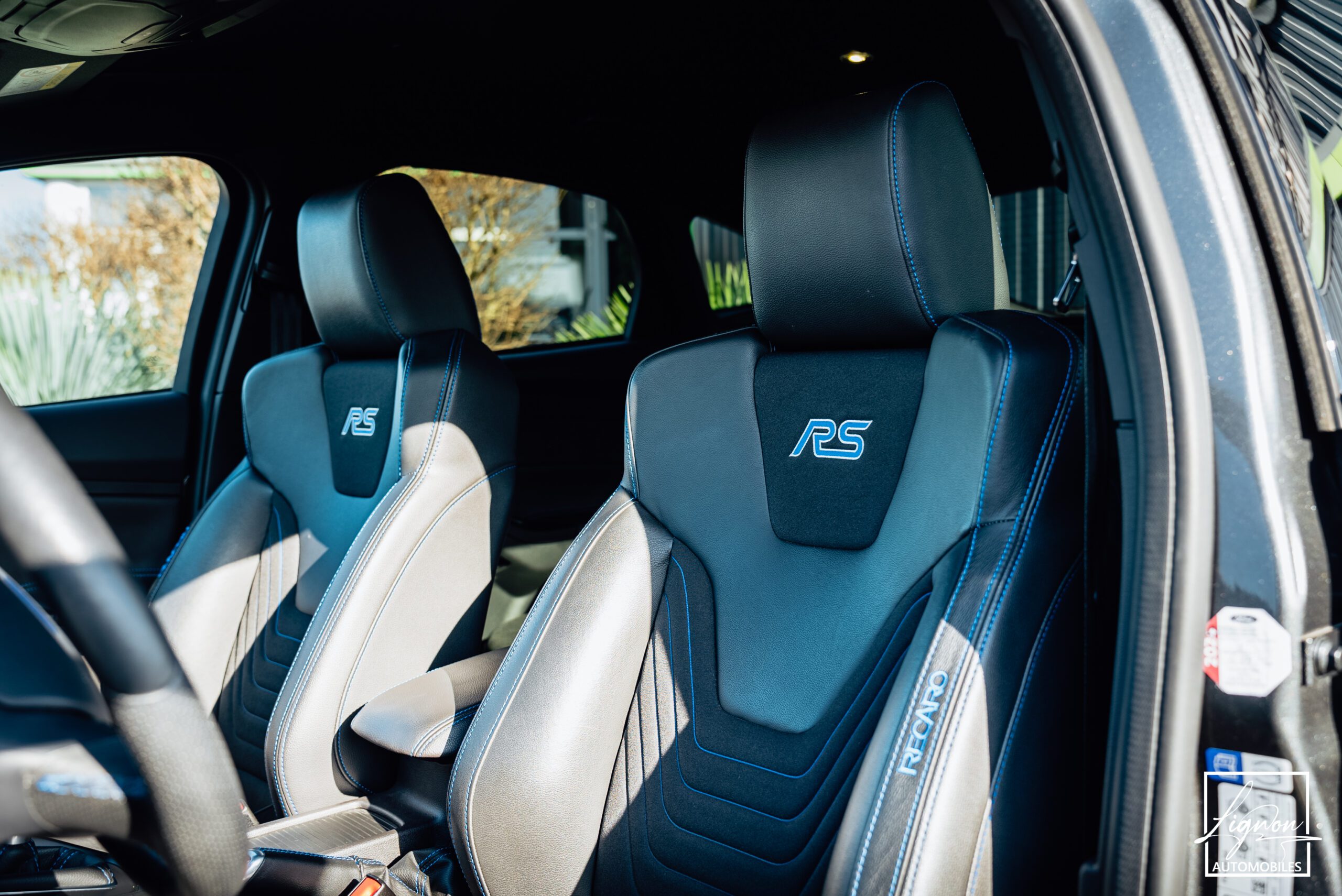 Photo Ford Focus RS 2.3 350 CH Recaro - GPS - CARPLAY - CAMERA
