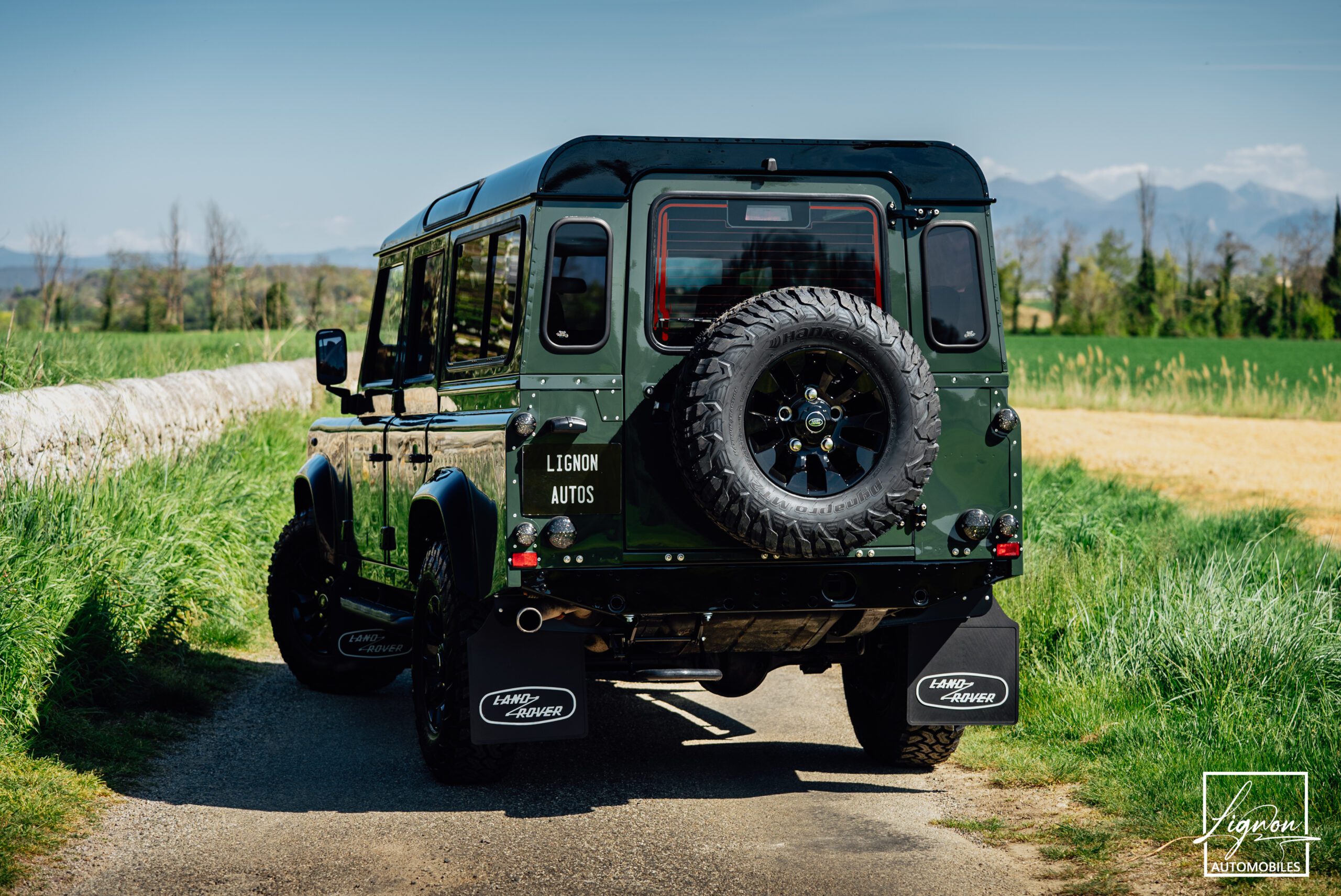 Photo Land Rover Defender 110 td5 sw 9 places "Underberg Green"