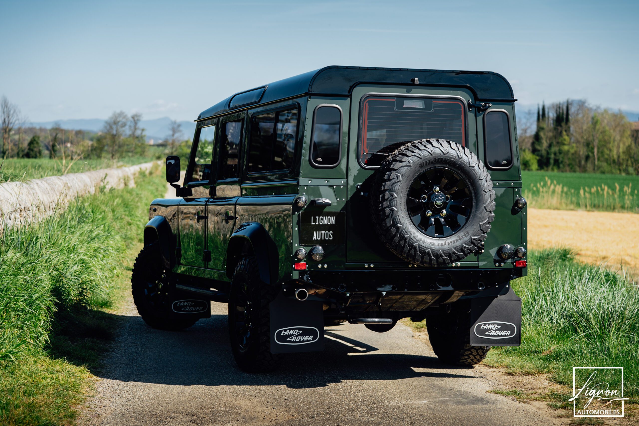 Photo Land Rover Defender 110 td5 sw 9 places "Underberg Green"