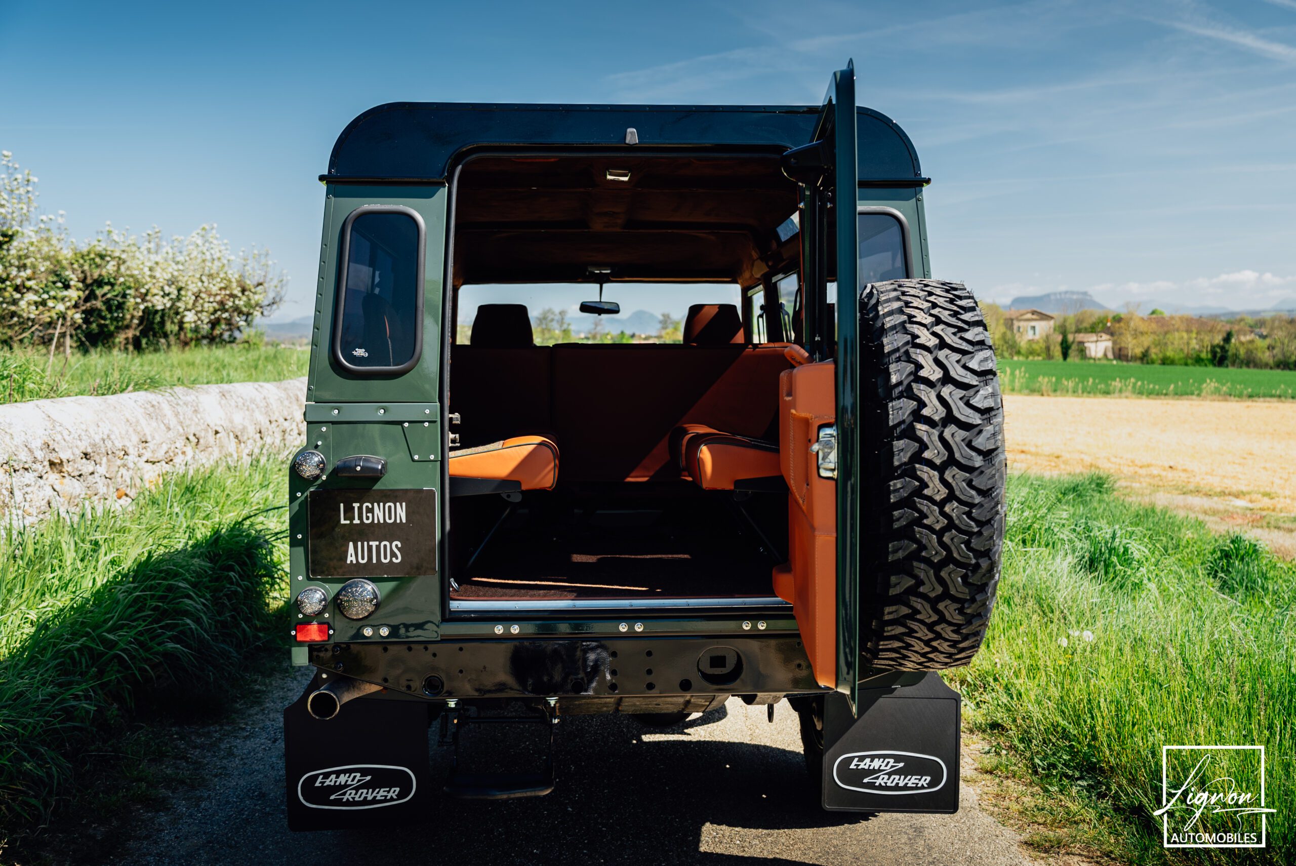 Photo Land Rover Defender 110 td5 sw 9 places "Underberg Green"