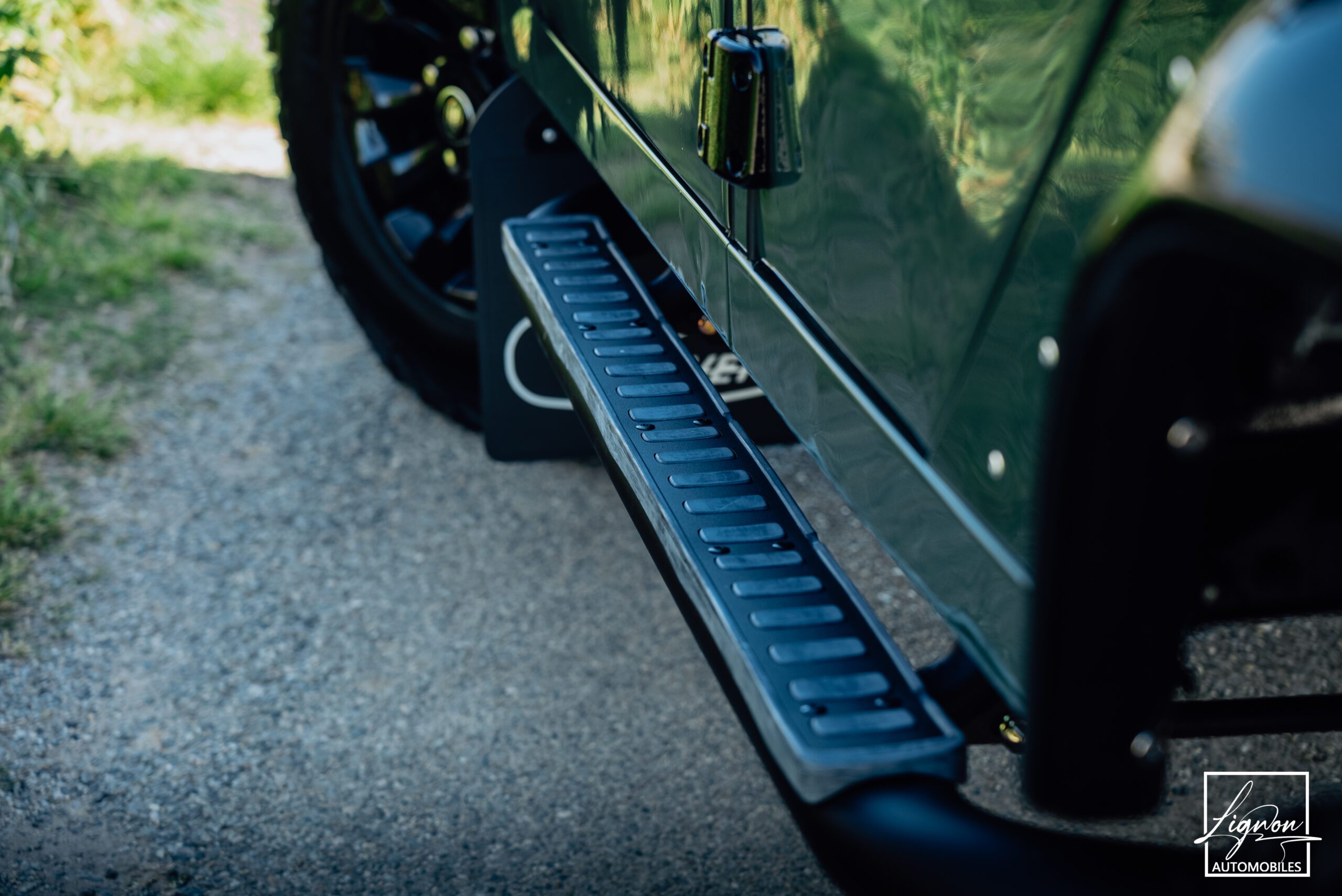 Photo Land Rover Defender 110 td5 sw 9 places "Underberg Green"