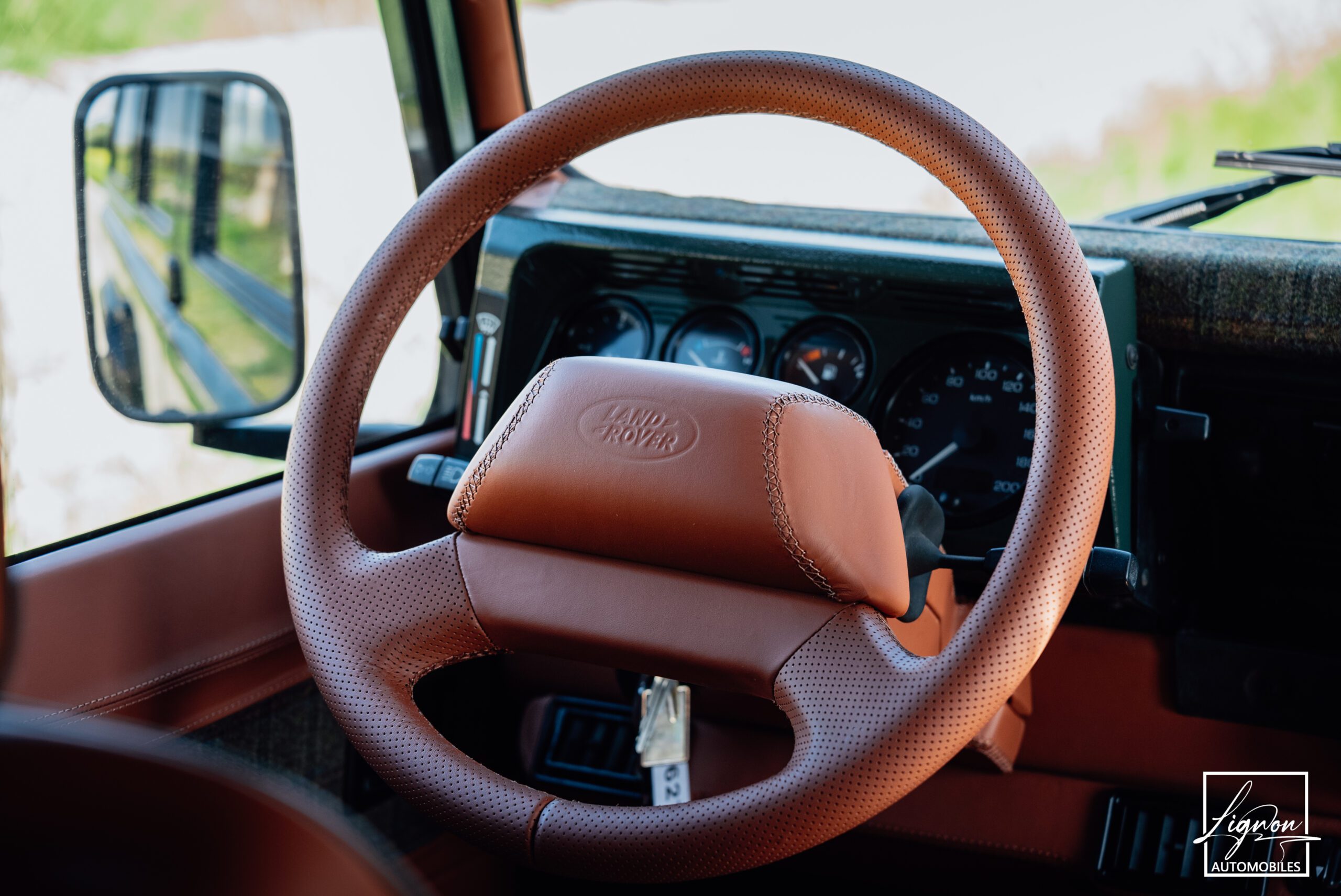 Photo Land Rover Defender 110 td5 sw 9 places "Underberg Green"