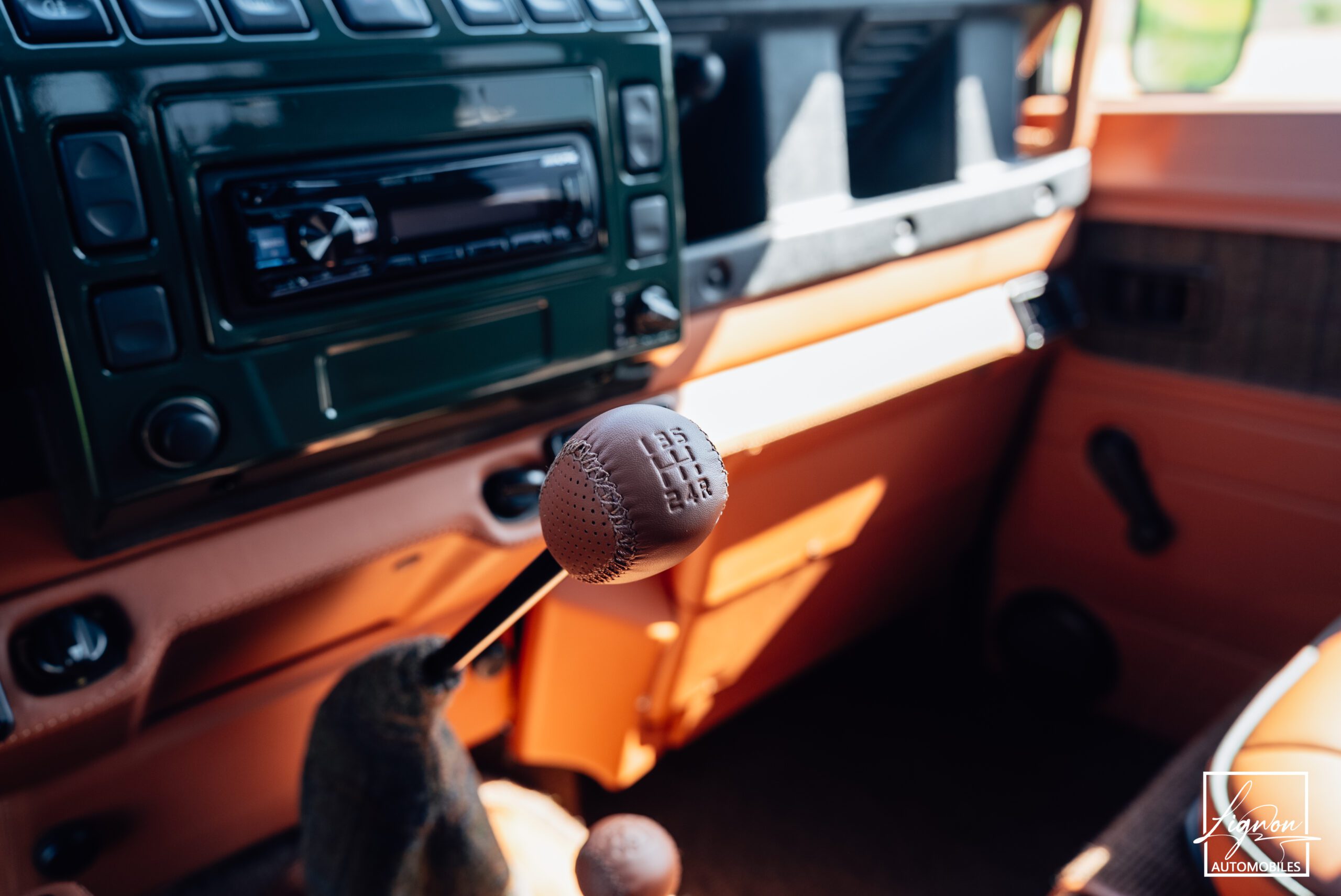 Photo Land Rover Defender 110 td5 sw 9 places "Underberg Green"