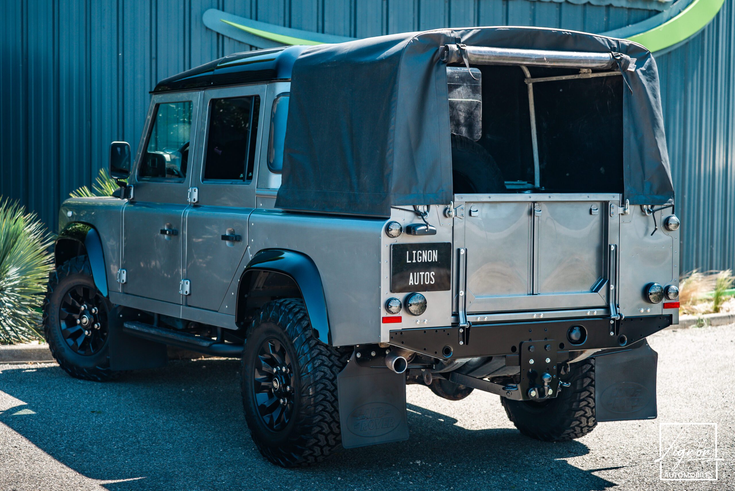 Photo Land Rover Defender 110 Crew Cab 2.2 5 places