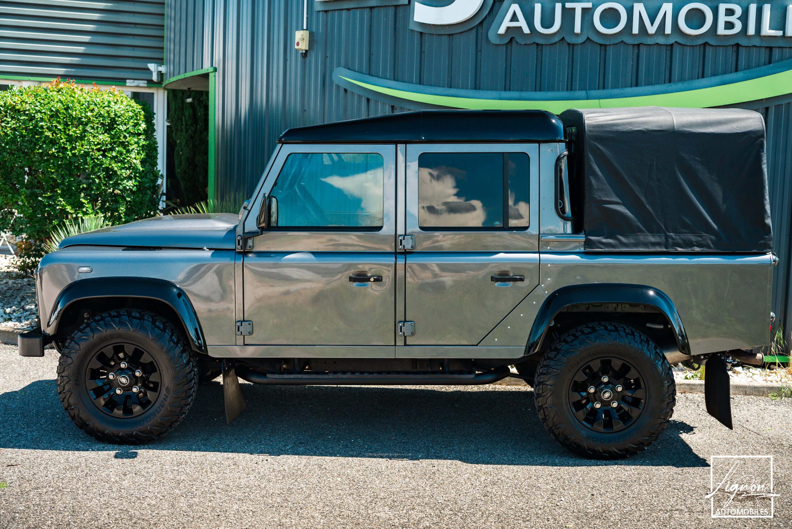 Photo Land Rover Defender 110 Crew Cab 2.2 5 places