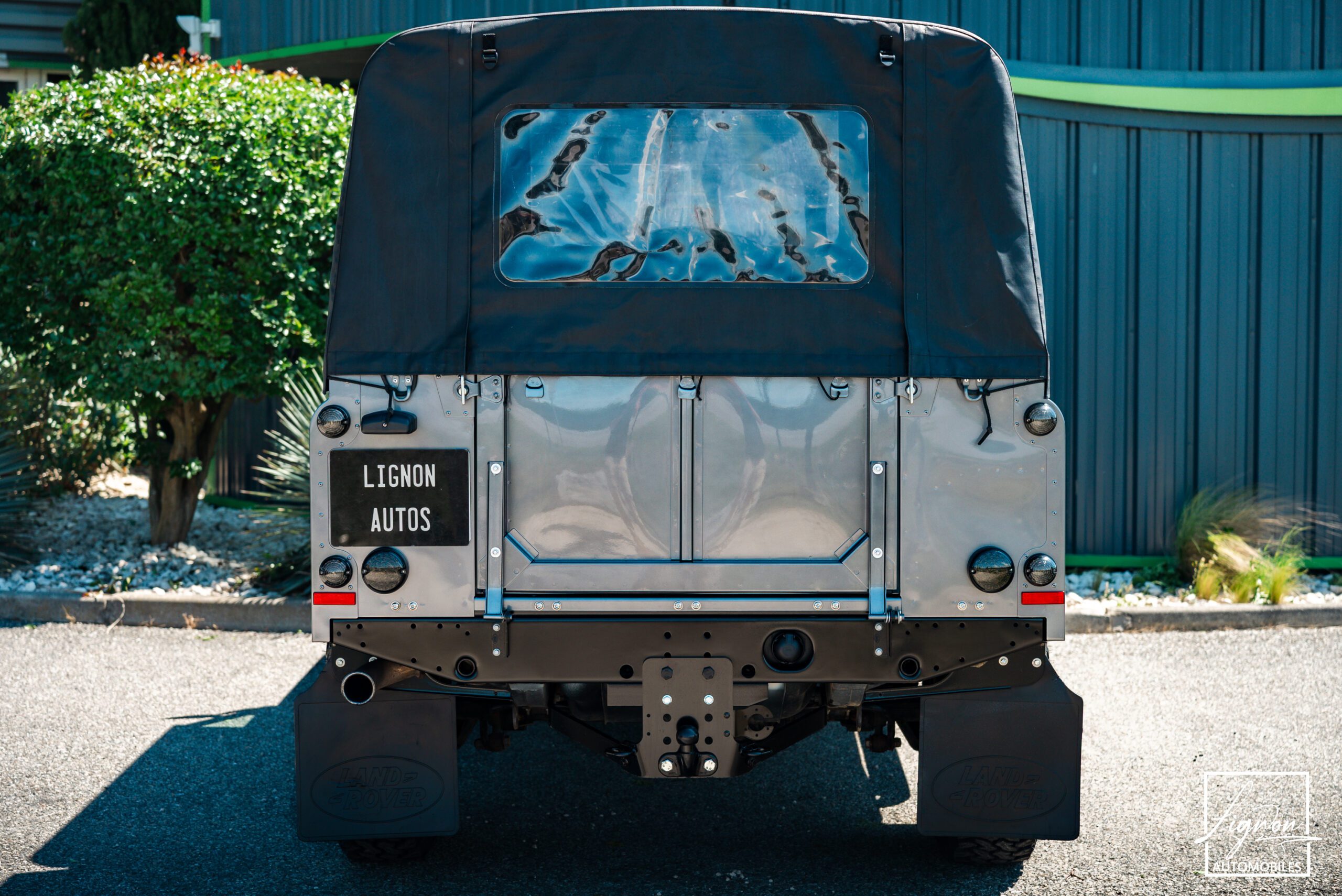 Photo Land Rover Defender 110 Crew Cab 2.2 5 places