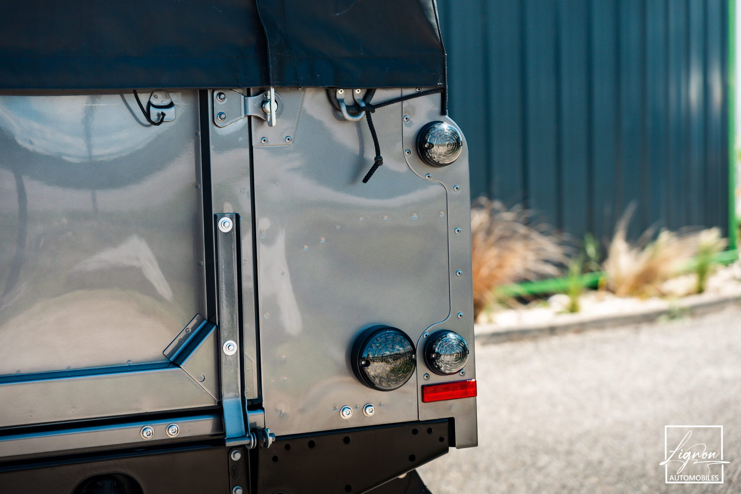 Photo Land Rover Defender 110 Crew Cab 2.2 5 places