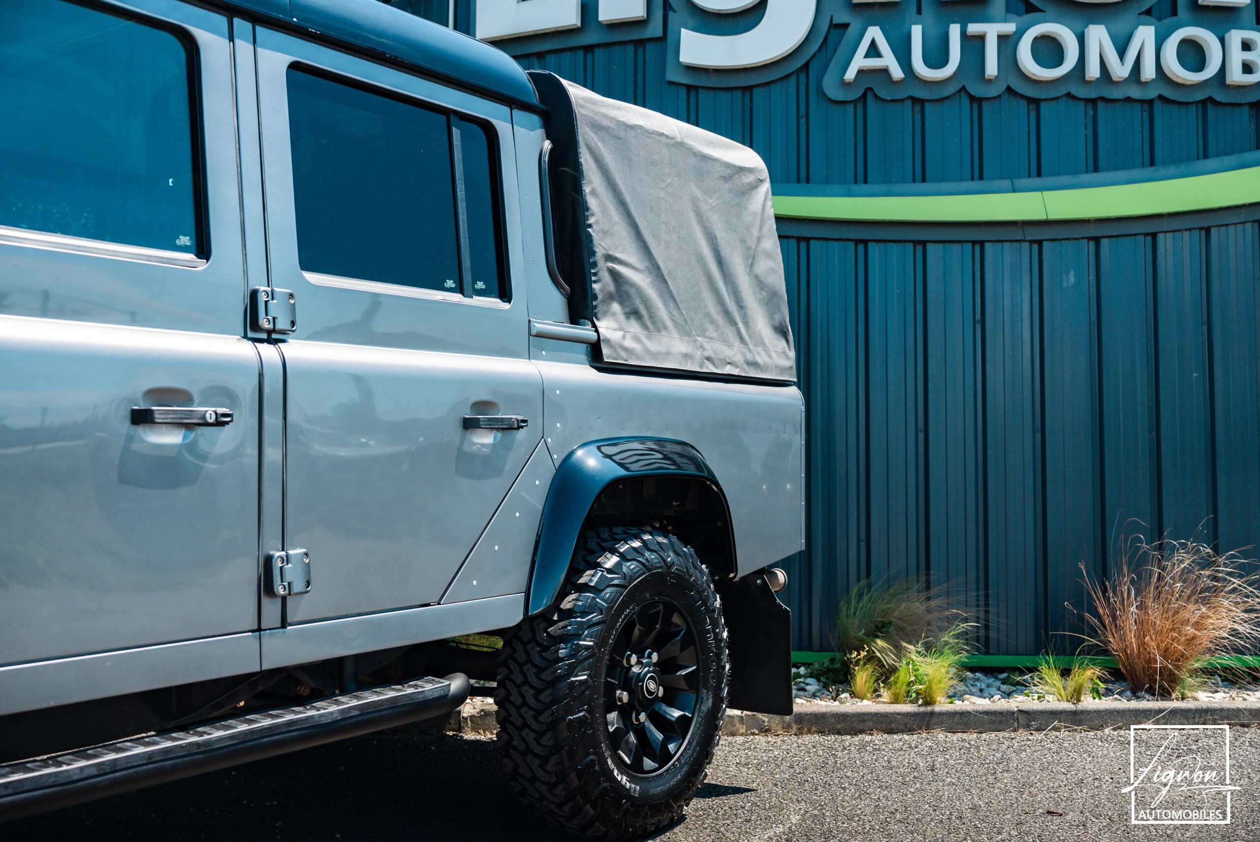 Photo Land Rover Defender 110 Crew Cab 2.2 5 places