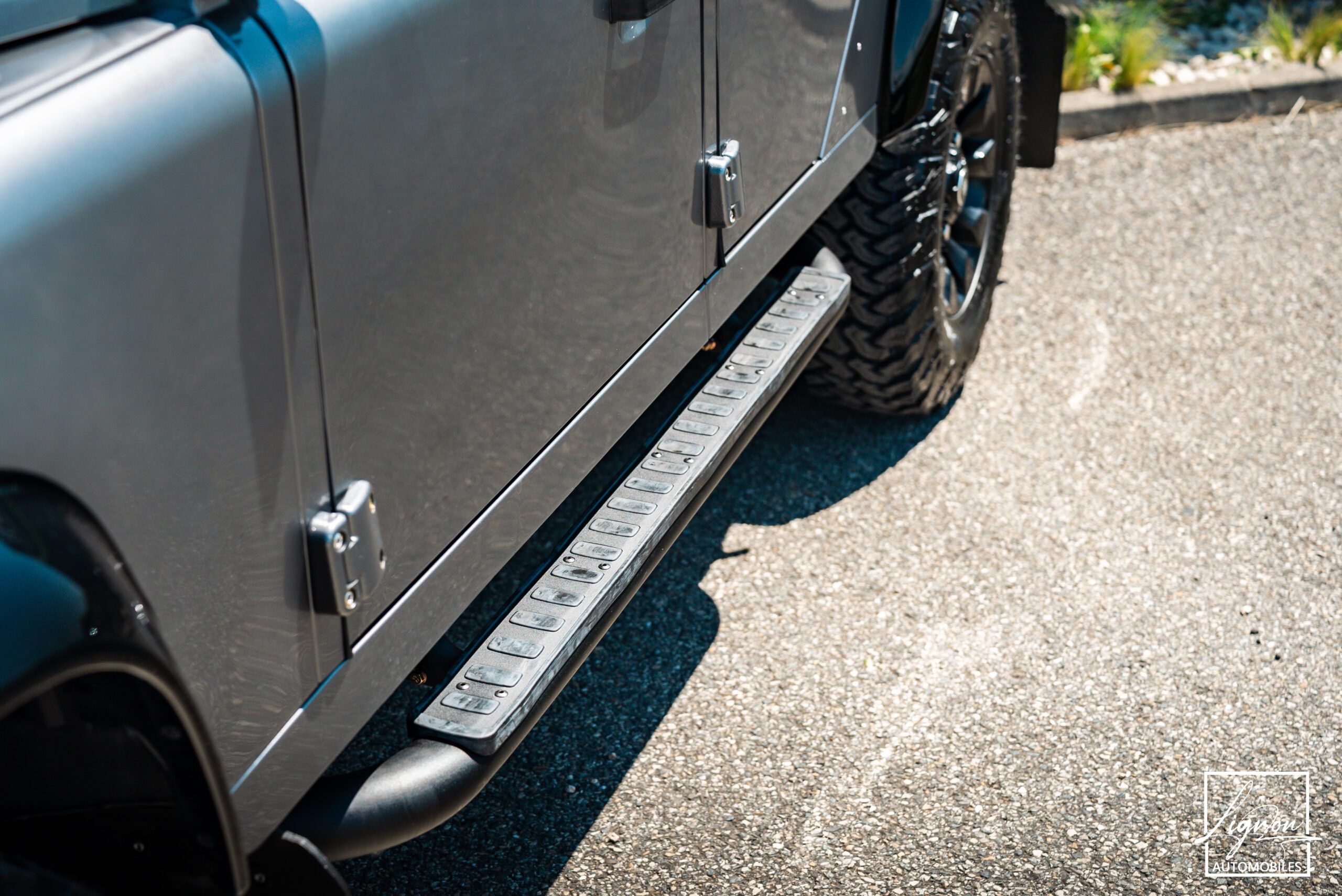 Photo Land Rover Defender 110 Crew Cab 2.2 5 places