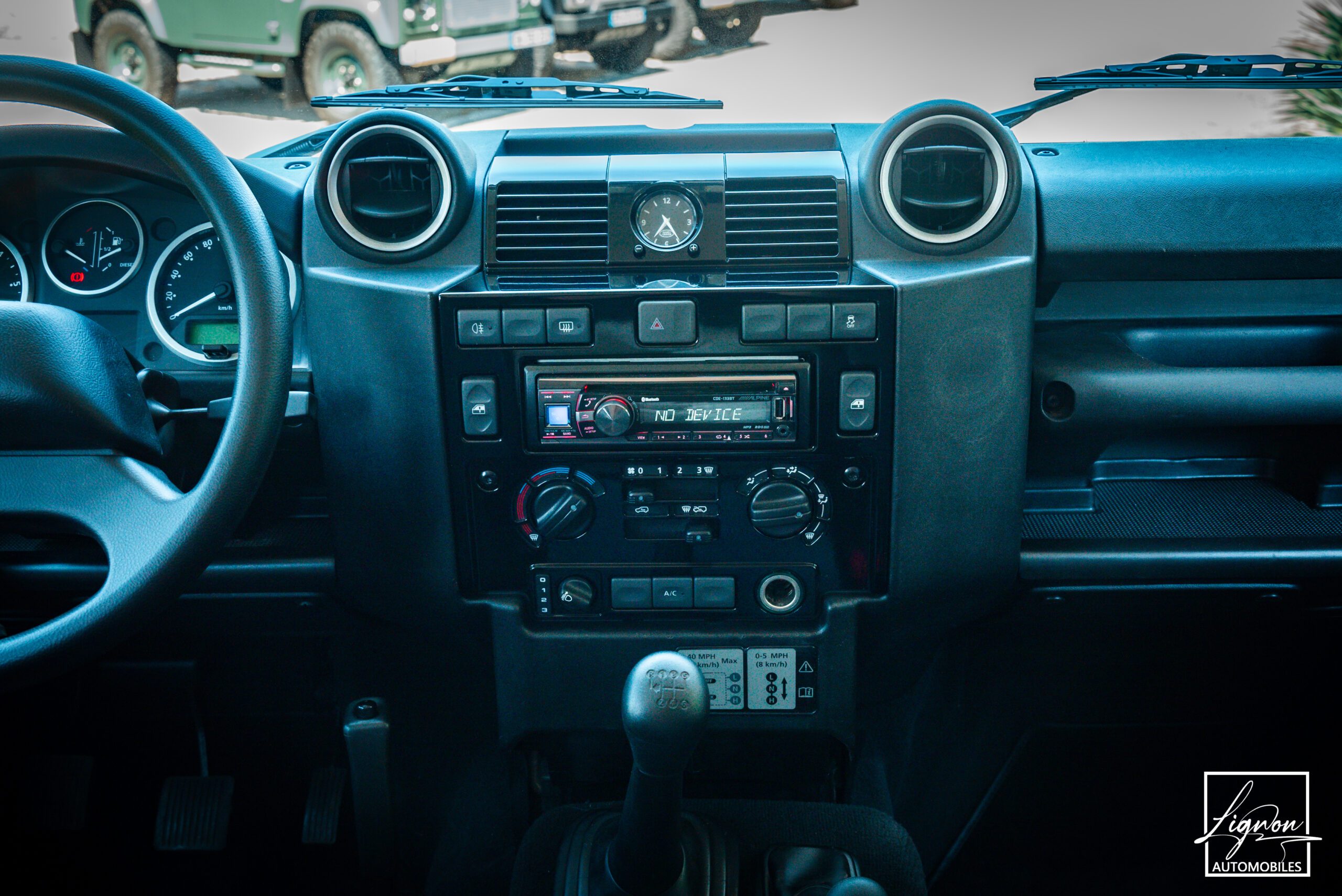Photo Land Rover Defender 110 Crew Cab 2.2 5 places