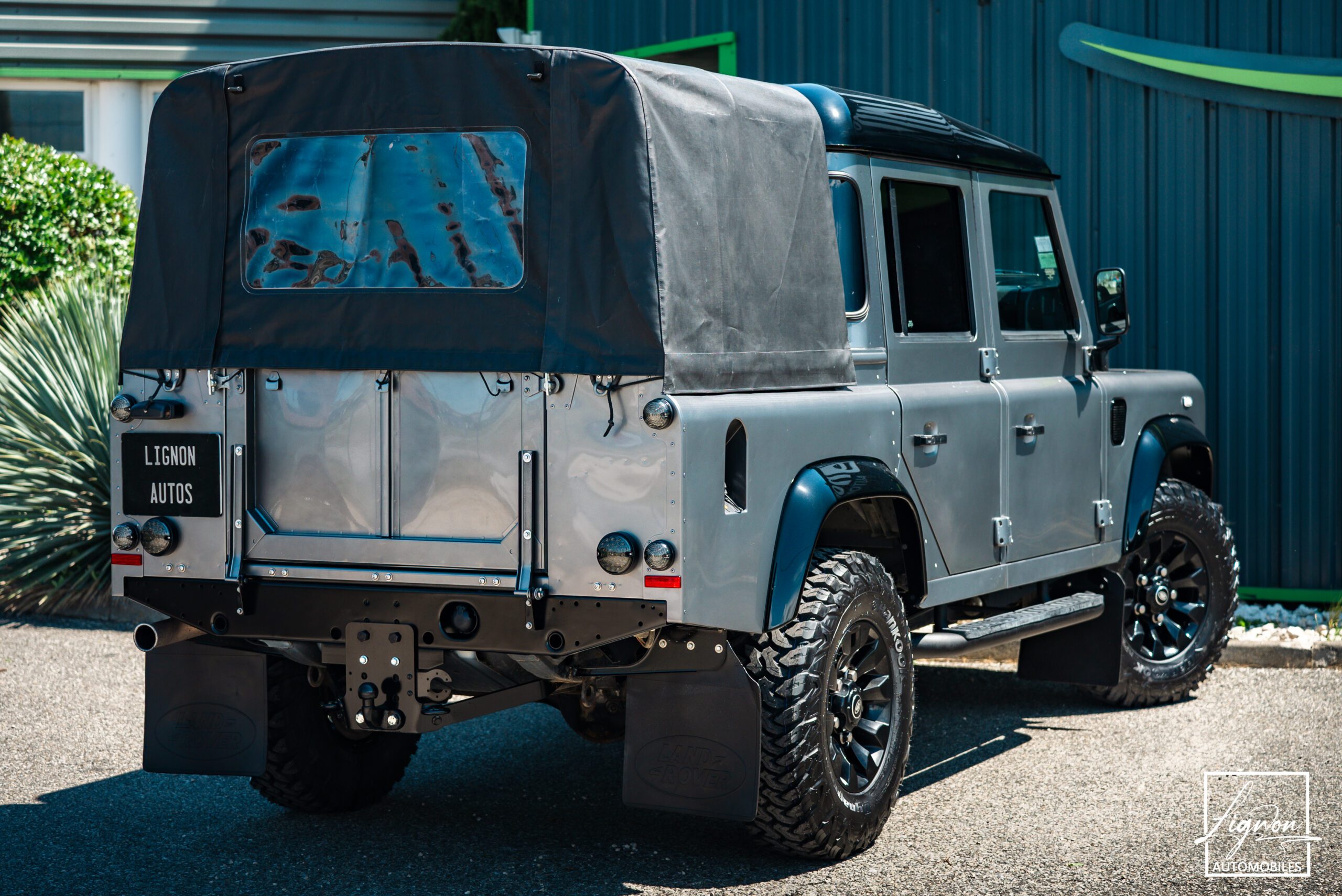 Land Rover Defender 110 Crew Cab 2.2 5 places