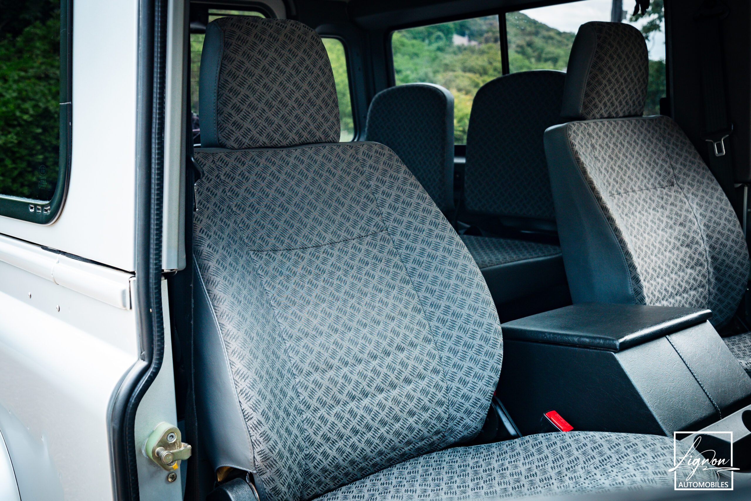 Photo Land Rover Defender 90 td5 sw 6 places