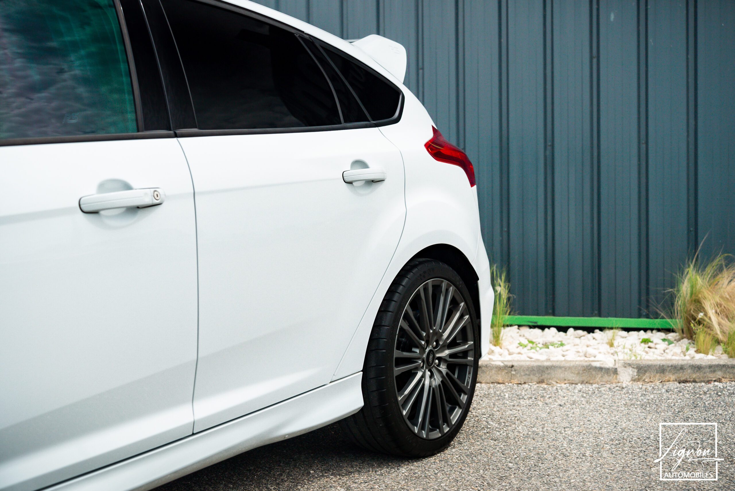 Photo Ford Focus RS 2.3 350 CH Recaro Baquet - GPS - CARPLAY - CAMERA