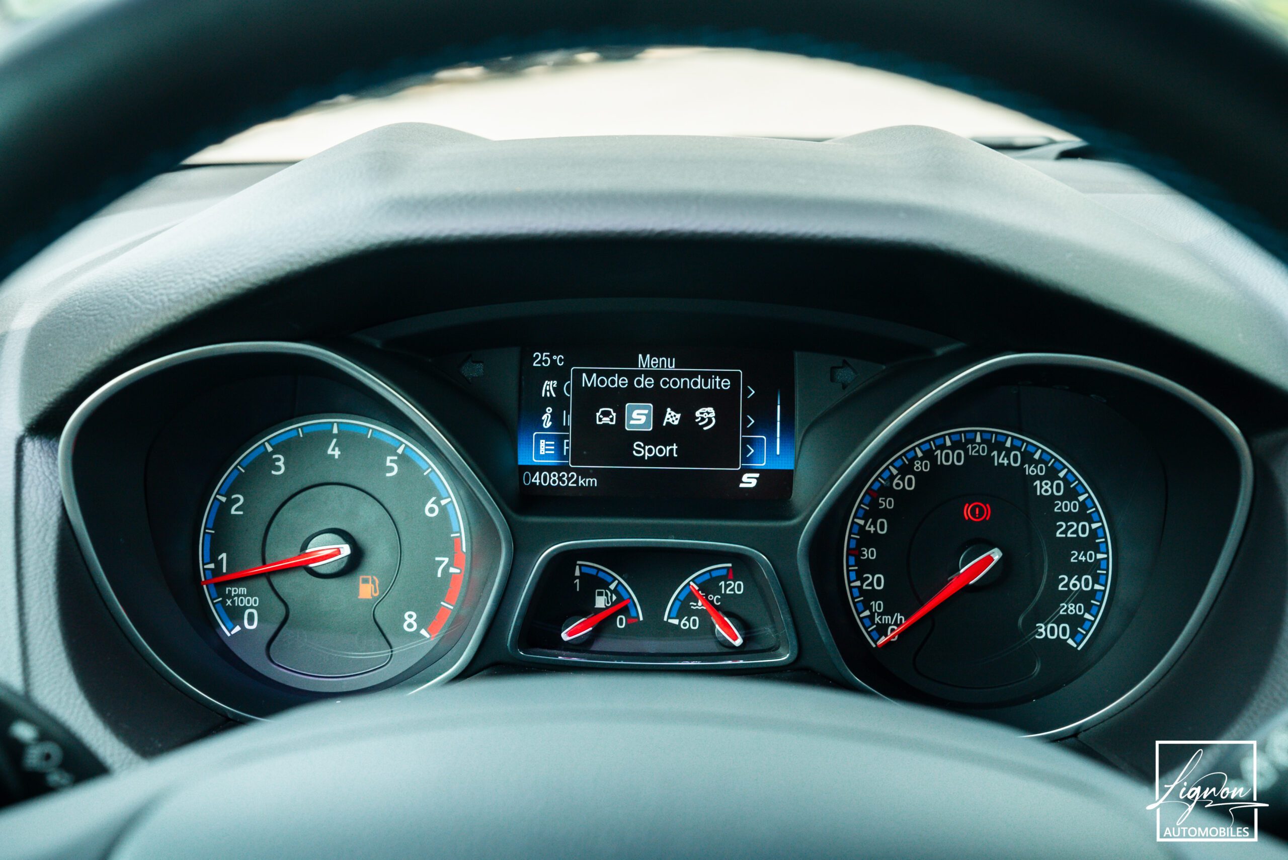Photo Ford Focus RS 2.3 350 CH Recaro Baquet - GPS - CARPLAY - CAMERA