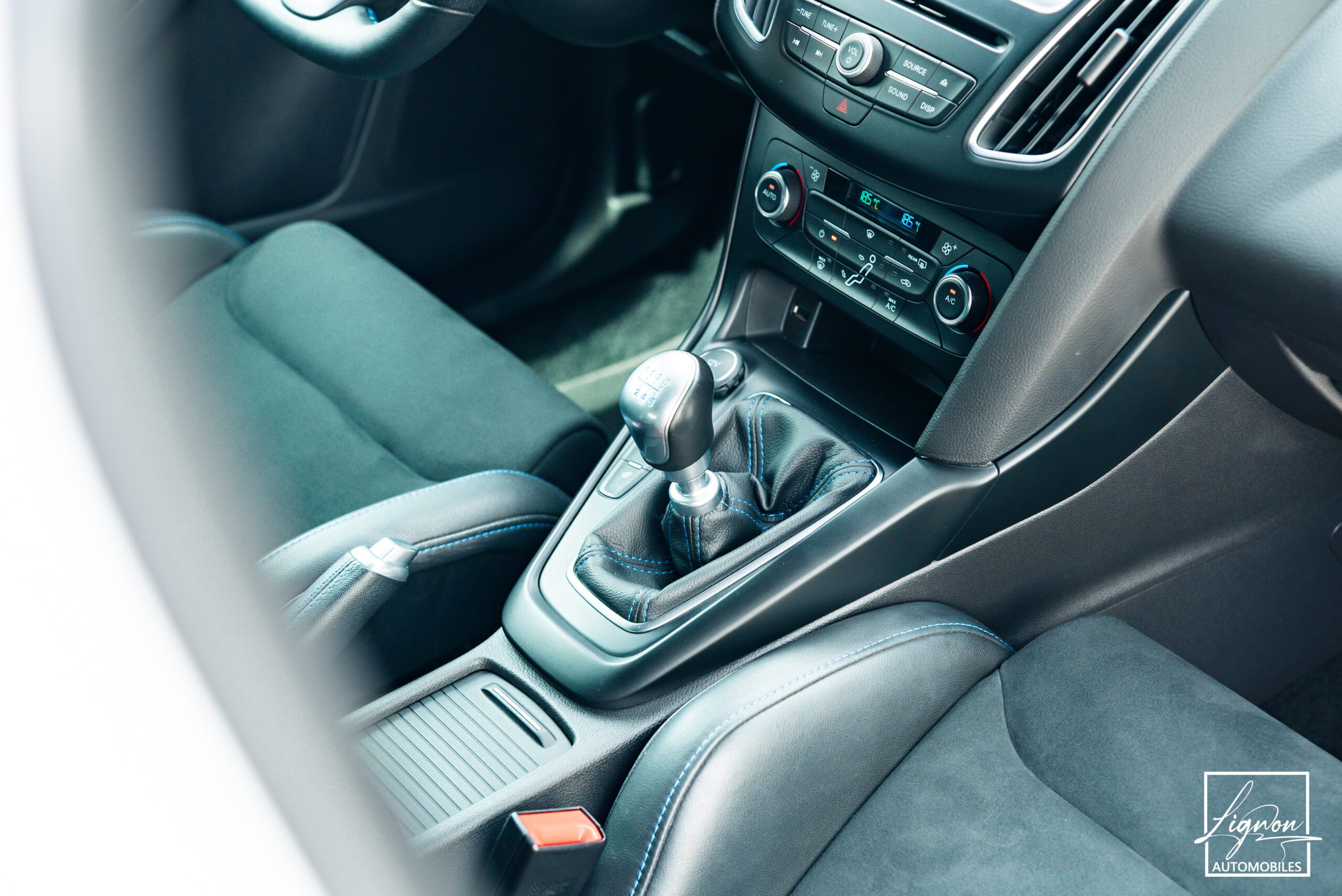 Photo Ford Focus RS 2.3 350 CH Recaro Baquet - GPS - CARPLAY - CAMERA