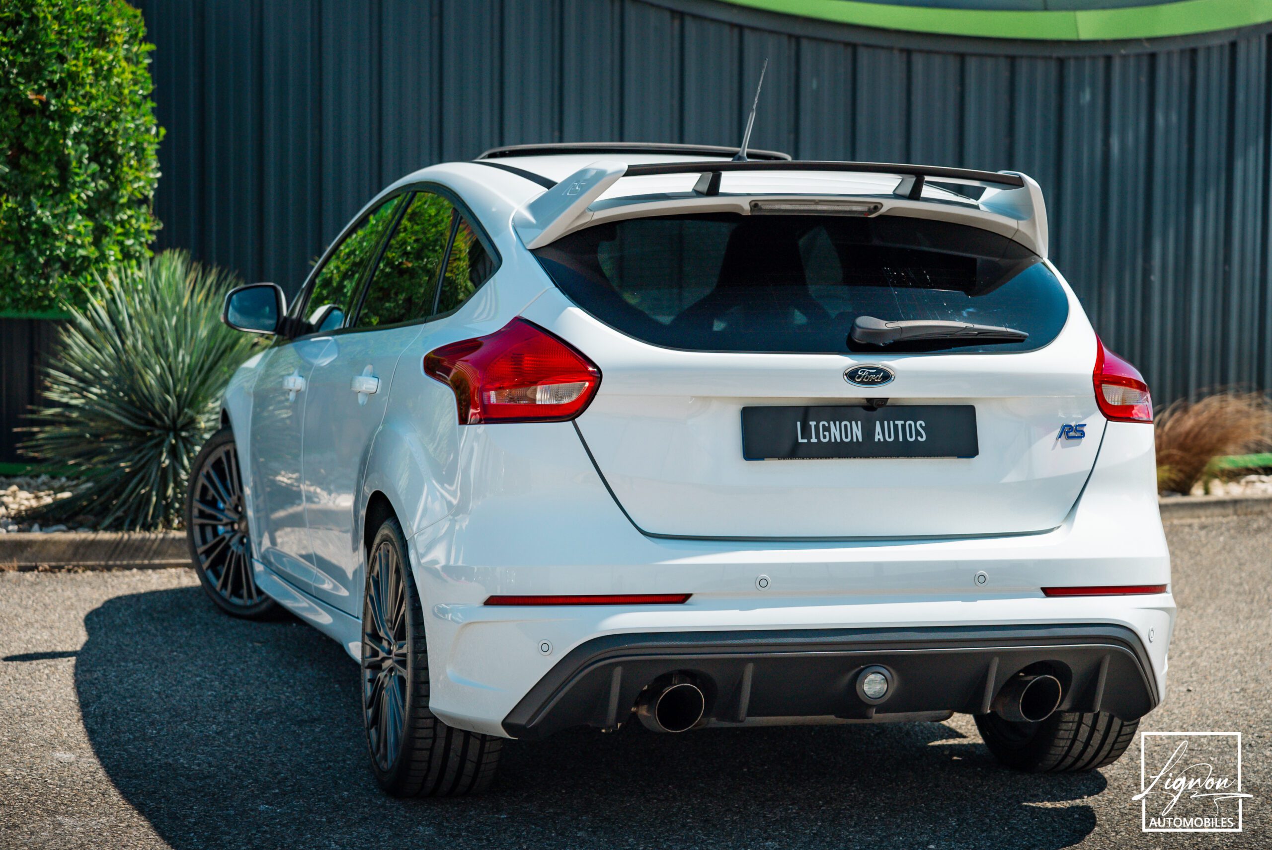 Photo Ford Focus RS 2.3 350 CH Recaro Baquet - GPS - TOIT OUVRANT - CAMERA