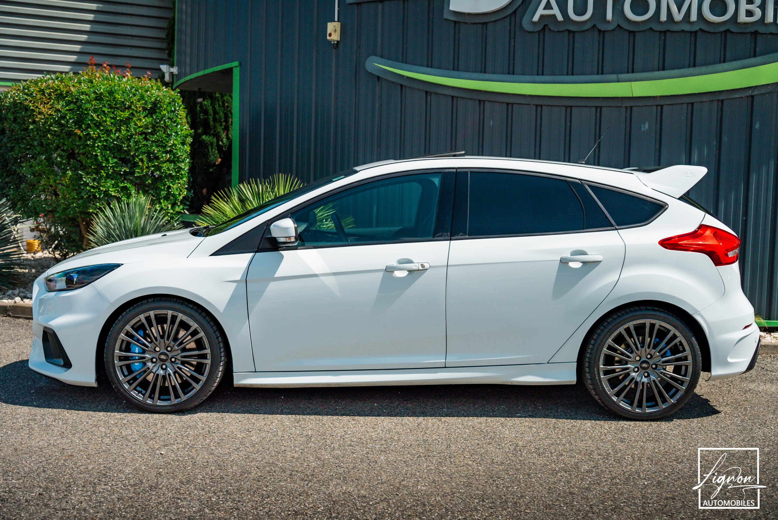 Photo Ford Focus RS 2.3 350 CH Recaro Baquet - GPS - TOIT OUVRANT - CAMERA