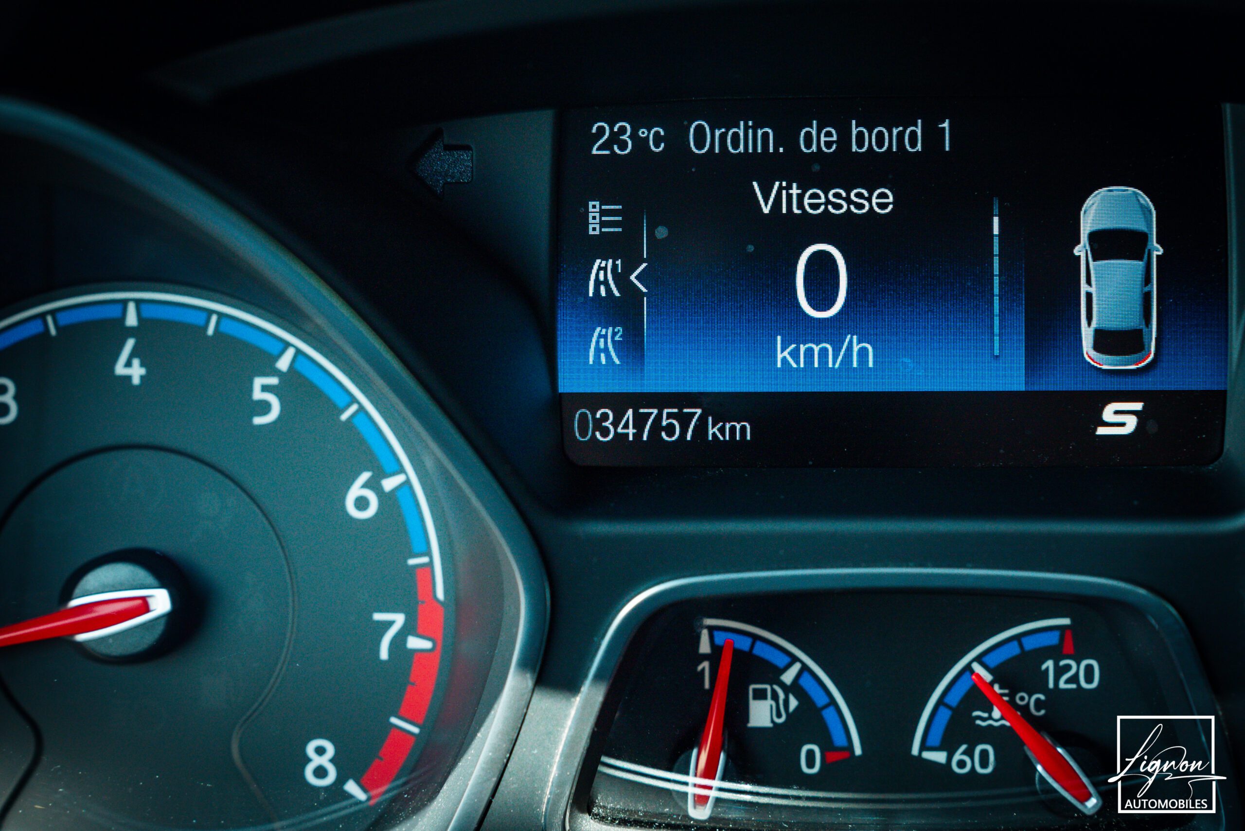 Photo Ford Focus RS 2.3 350 CH Recaro Baquet - GPS - TOIT OUVRANT - CAMERA