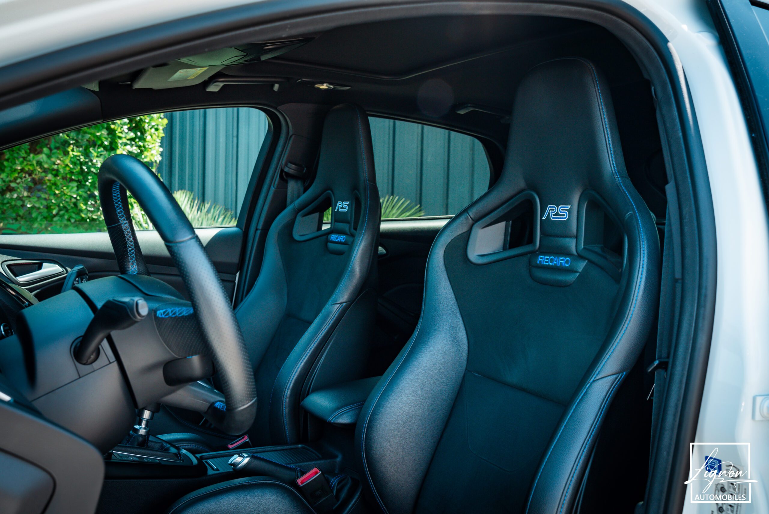 Photo Ford Focus RS 2.3 350 CH Recaro Baquet - GPS - TOIT OUVRANT - CAMERA