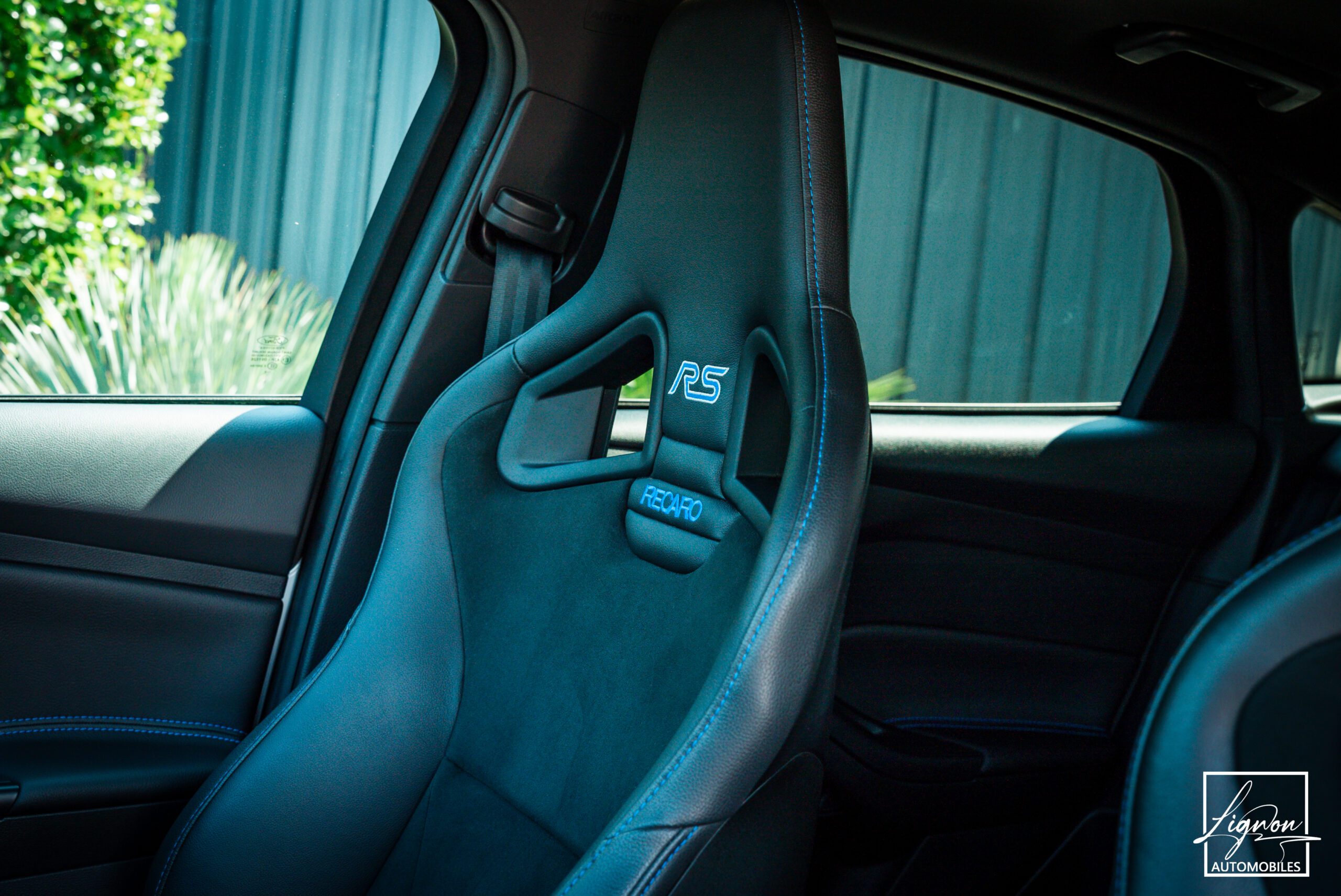 Photo Ford Focus RS 2.3 350 CH Recaro Baquet - GPS - TOIT OUVRANT - CAMERA