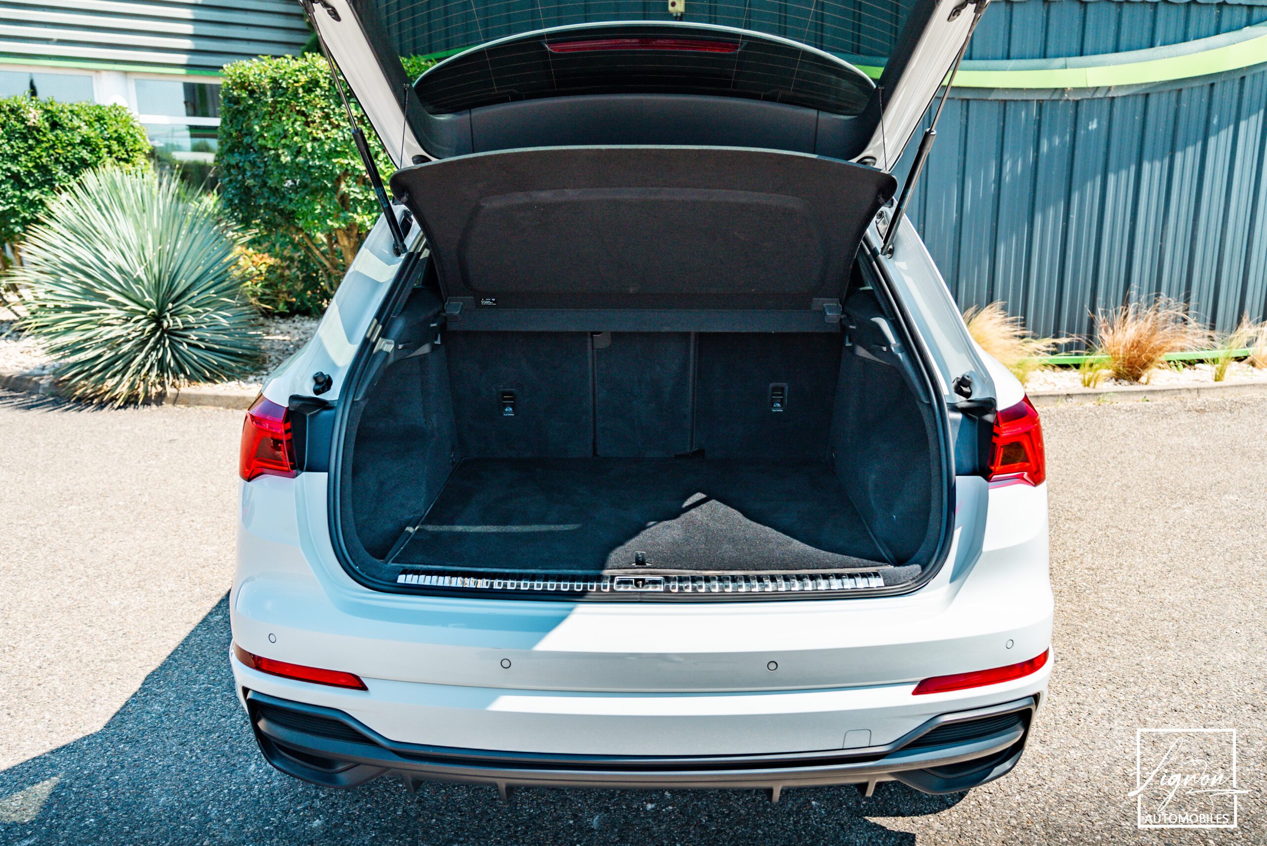 Photo Audi Q3 35 TFSI 150 CH S Line S-tronic 7 - Toit Pano. - B&O