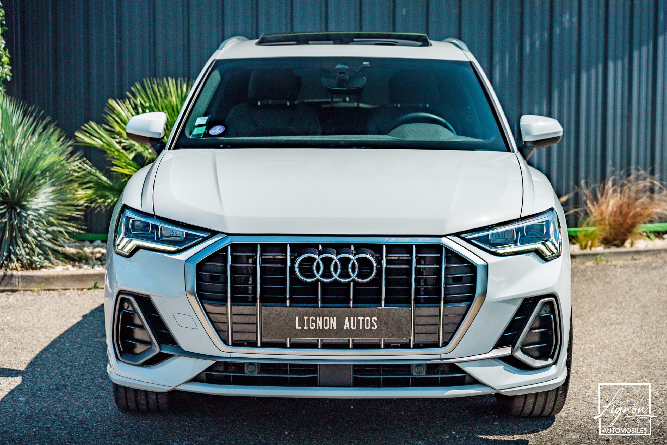 Photo Audi Q3 35 TFSI 150 CH S Line S-tronic 7 - Toit Pano. - B&O
