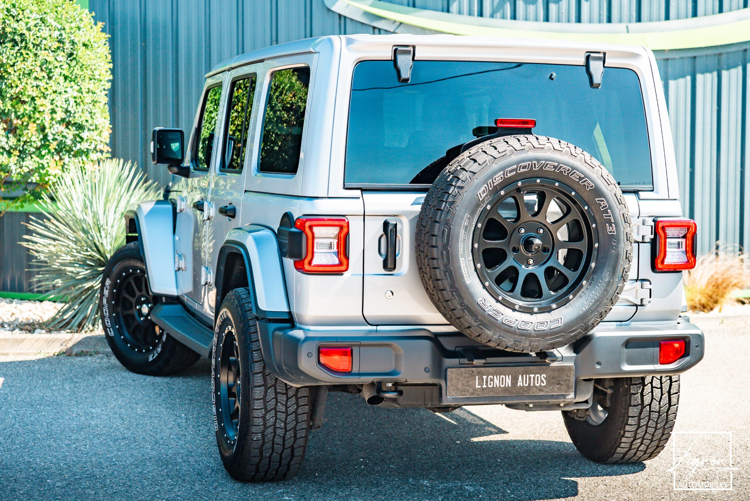 Photo Jeep Wrangler Unlimited Overland 2.2 Diesel 200ch 5 places