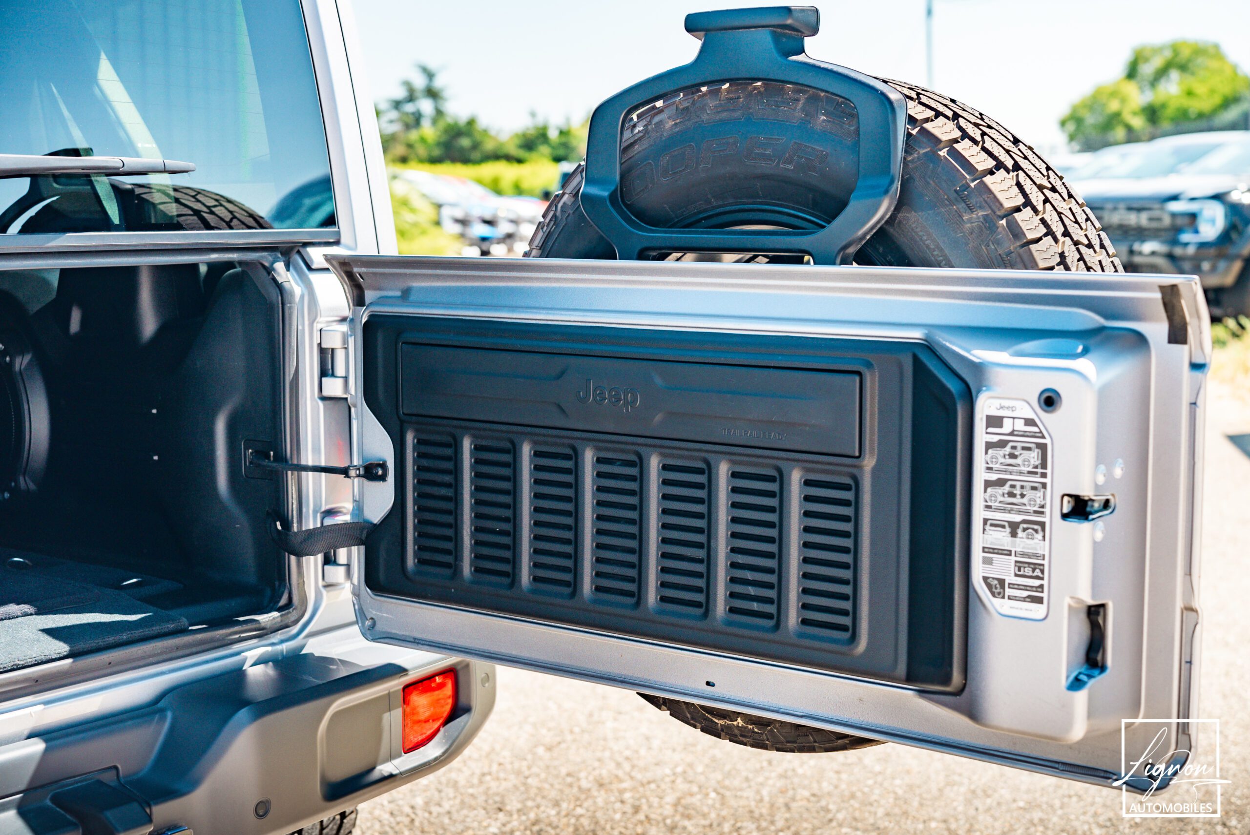 Photo Jeep Wrangler Unlimited Overland 2.2 Diesel 200ch 5 places