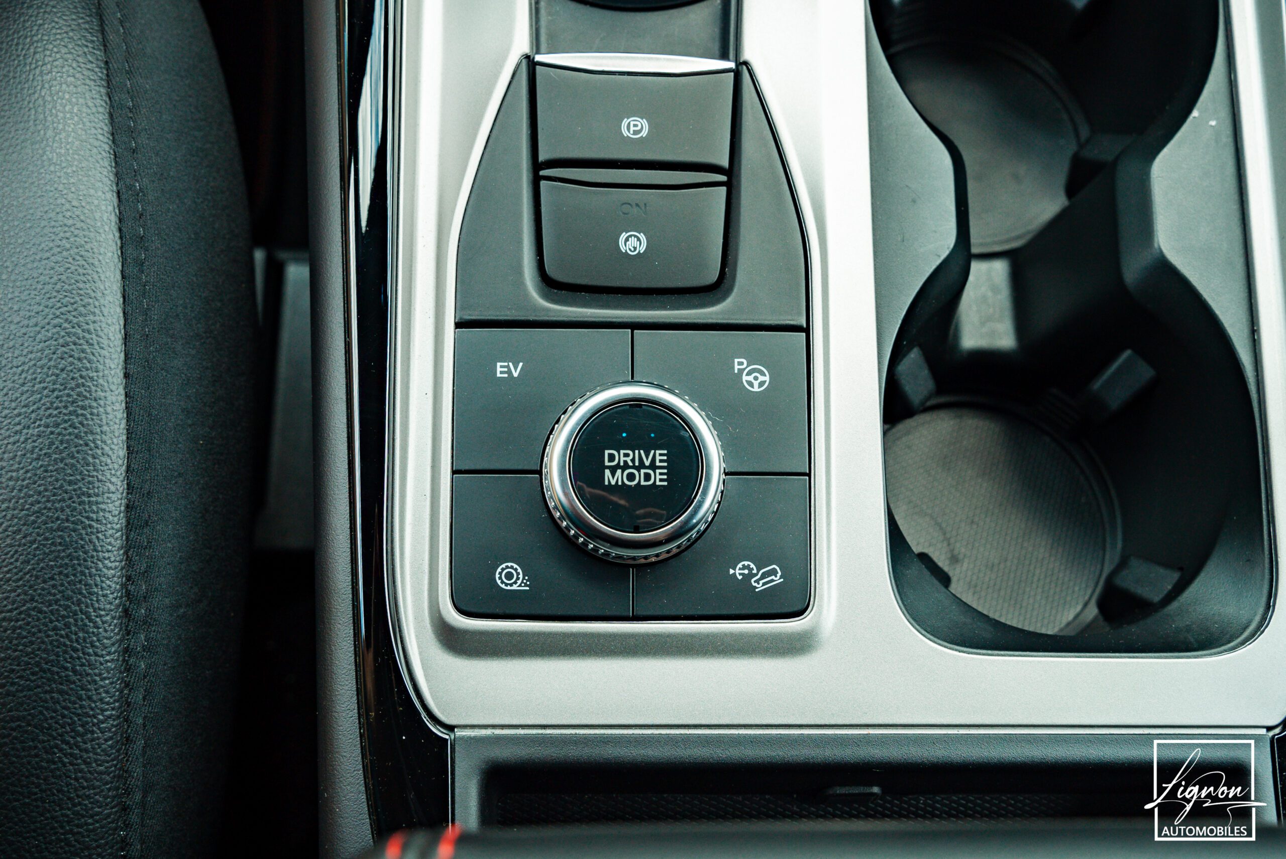 Photo FORD EXPLORER 3.0 ECOBOOST 457 ch Parallel PHEV ST-Line i-AWD BVA10