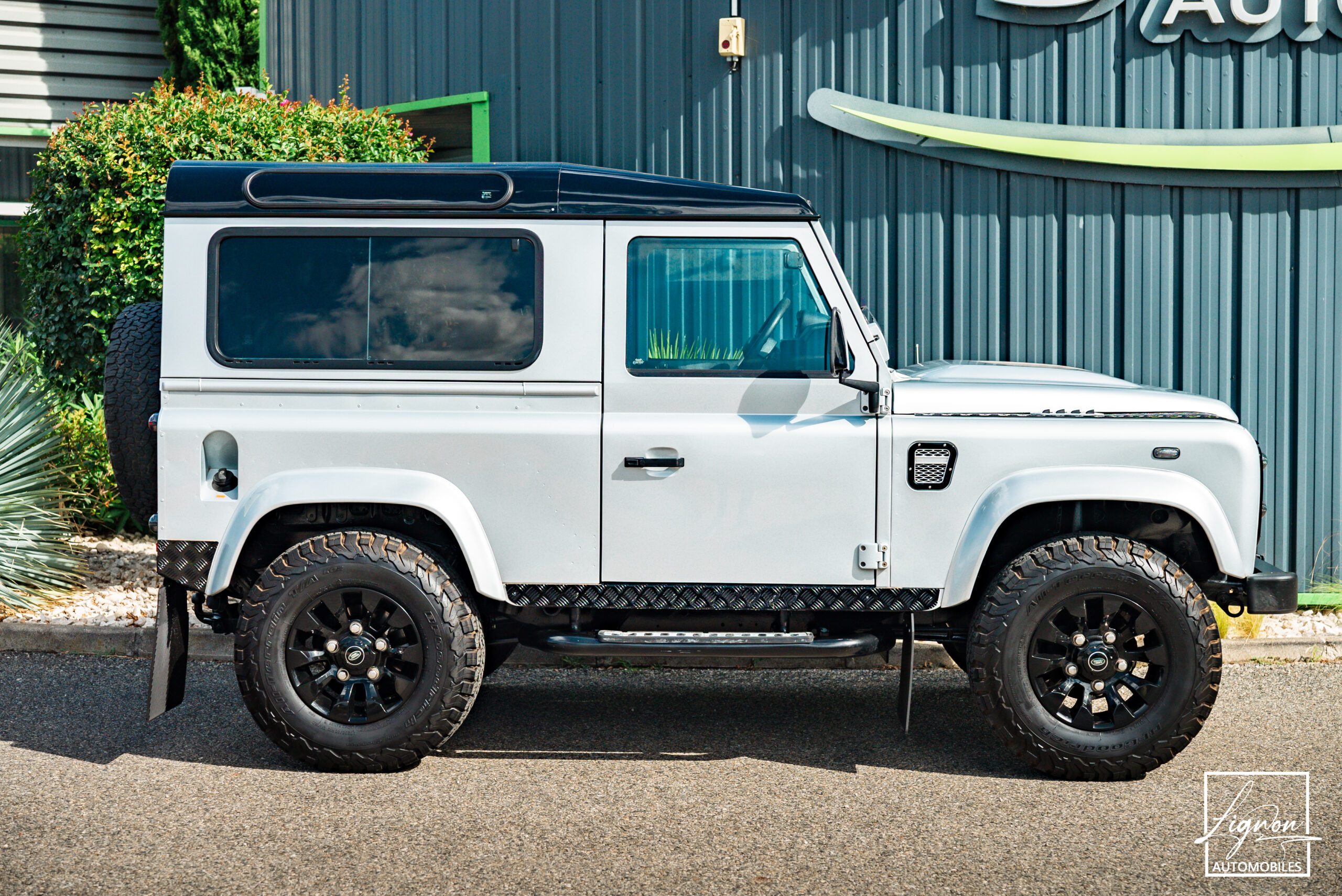 Photo Land Rover Defender 90 2.4 td4 SW 4 places