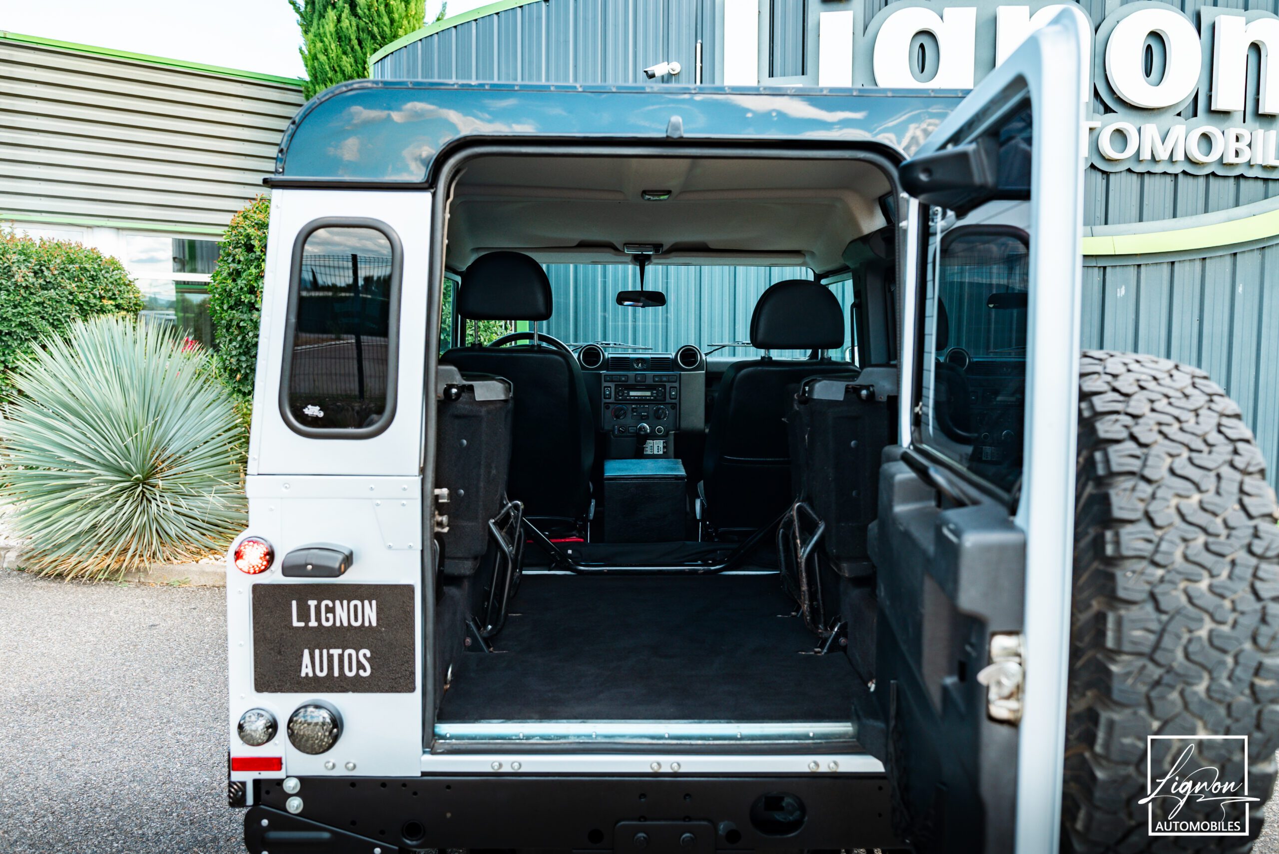 Photo Land Rover Defender 90 2.4 td4 SW 4 places