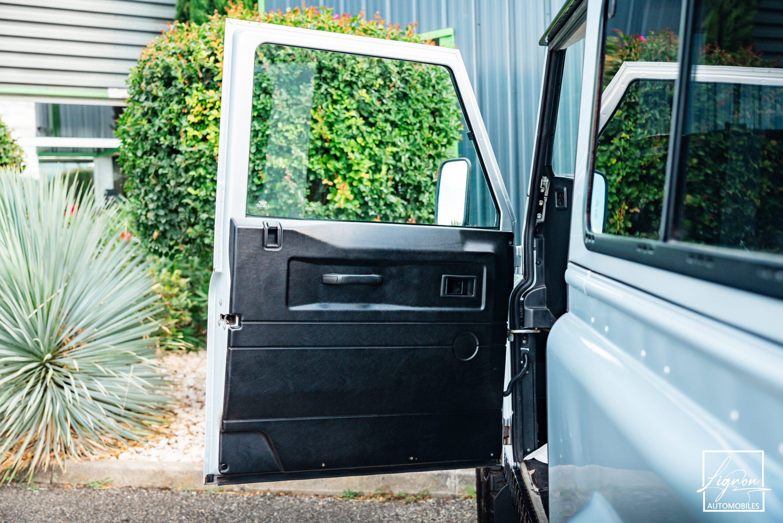 Photo Land Rover Defender 90 2.4 td4 SW 4 places