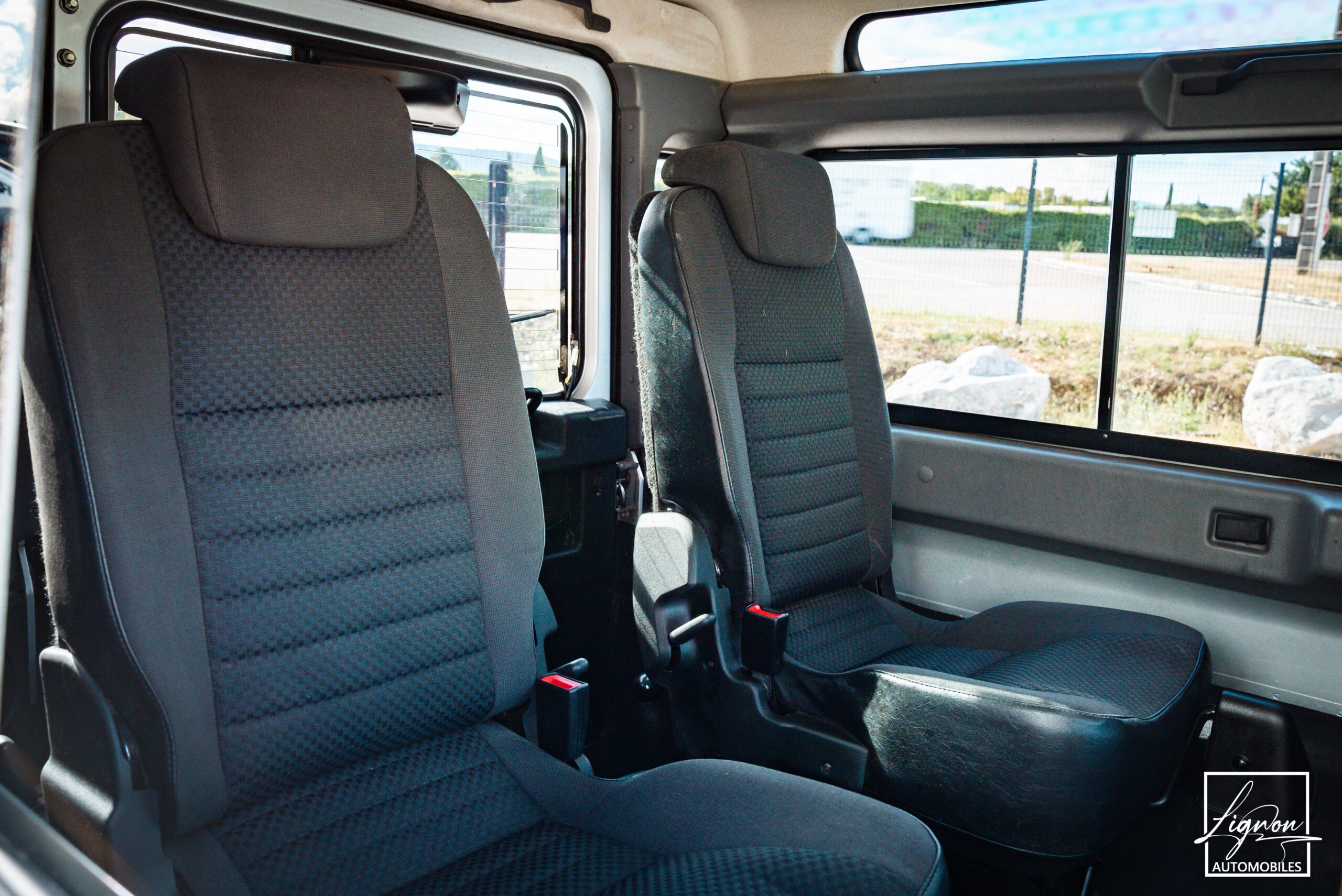 Photo Land Rover Defender 90 2.4 td4 SW 4 places