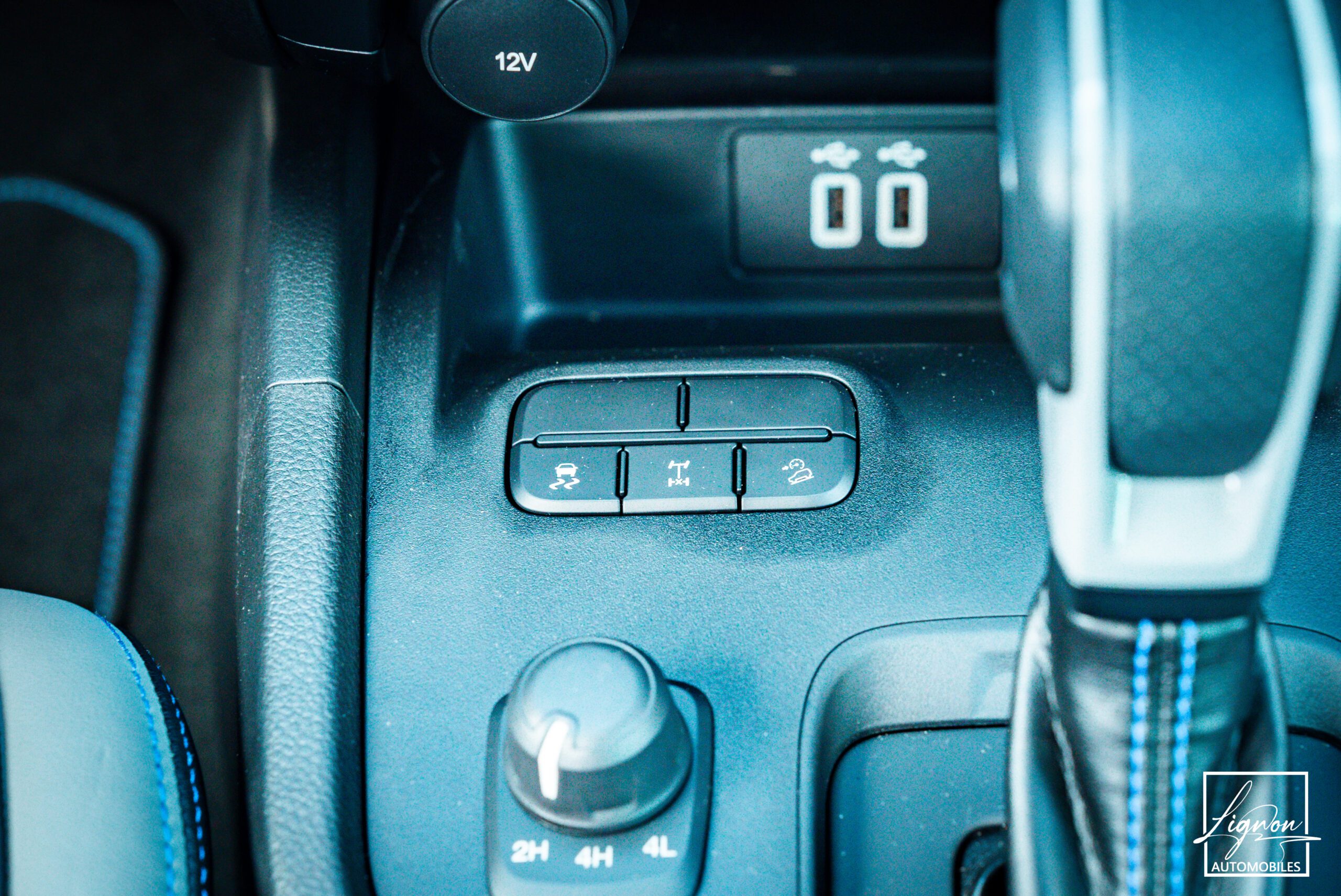 Photo Ford Ranger Raptor Double Cabine 2.0 TDCi 213 EcoBlue BVA10 - TVA RECUPERABLE