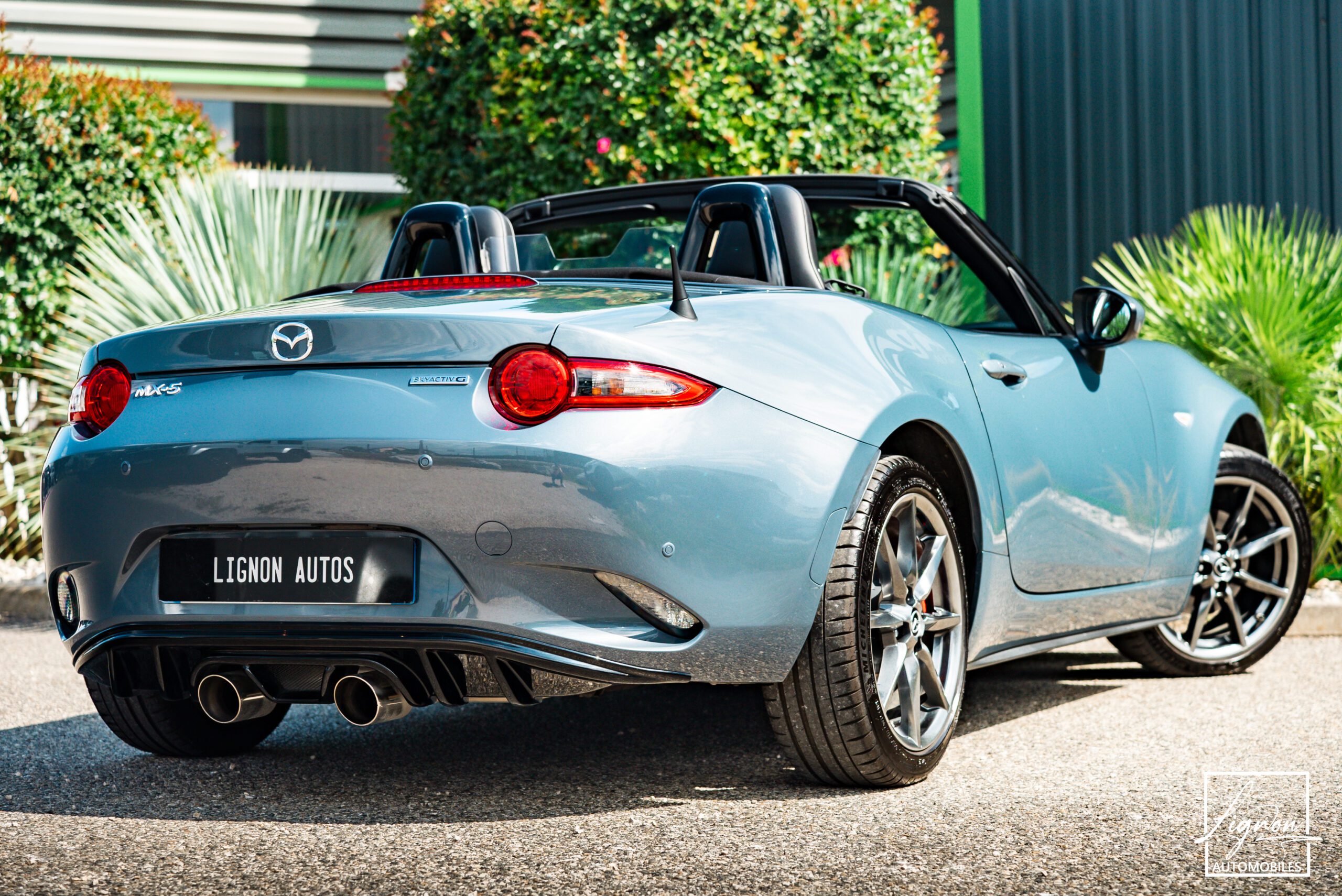 Photo MAZDA MX-5 Roadster Skyaktiv 2.0l 184ch Selection avec pack sport - Échappements Sport à valves