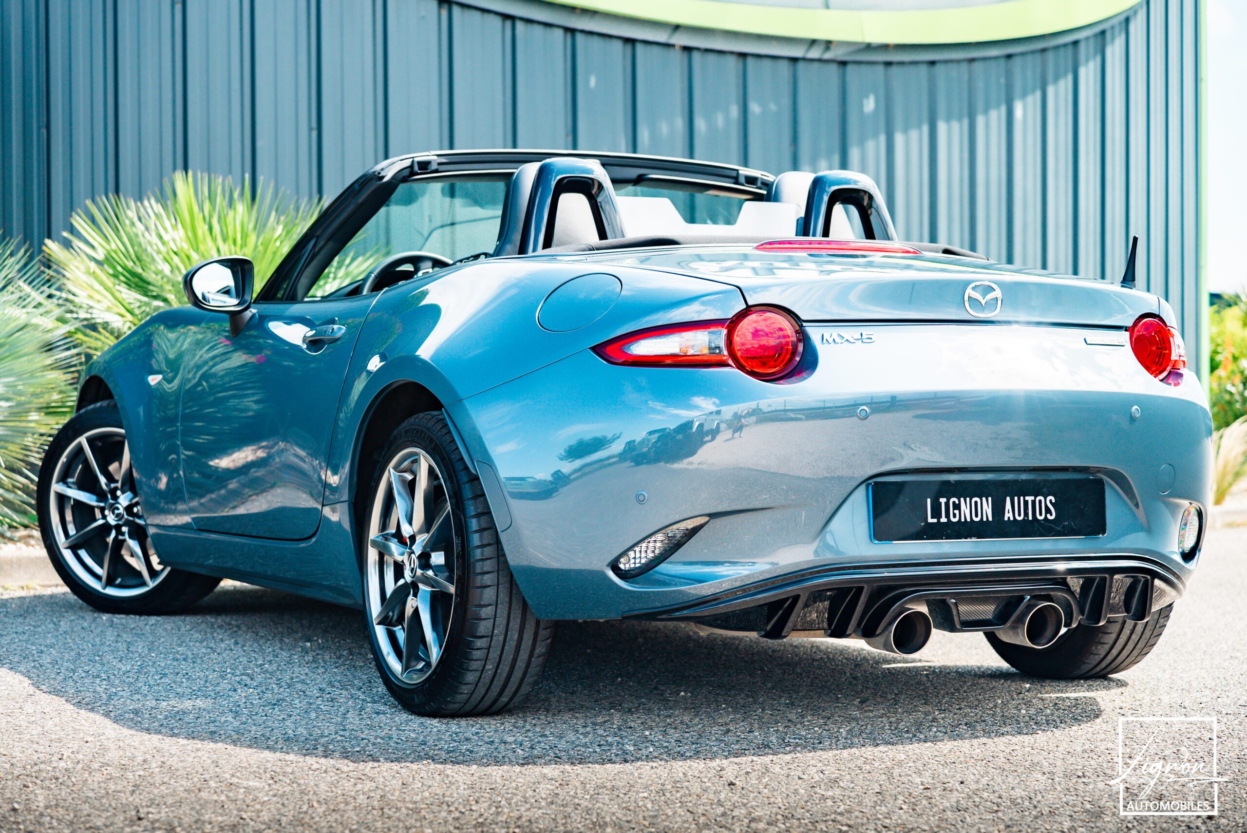 Photo MAZDA MX-5 Roadster Skyaktiv 2.0l 184ch Selection avec pack sport - Échappements Sport à valves