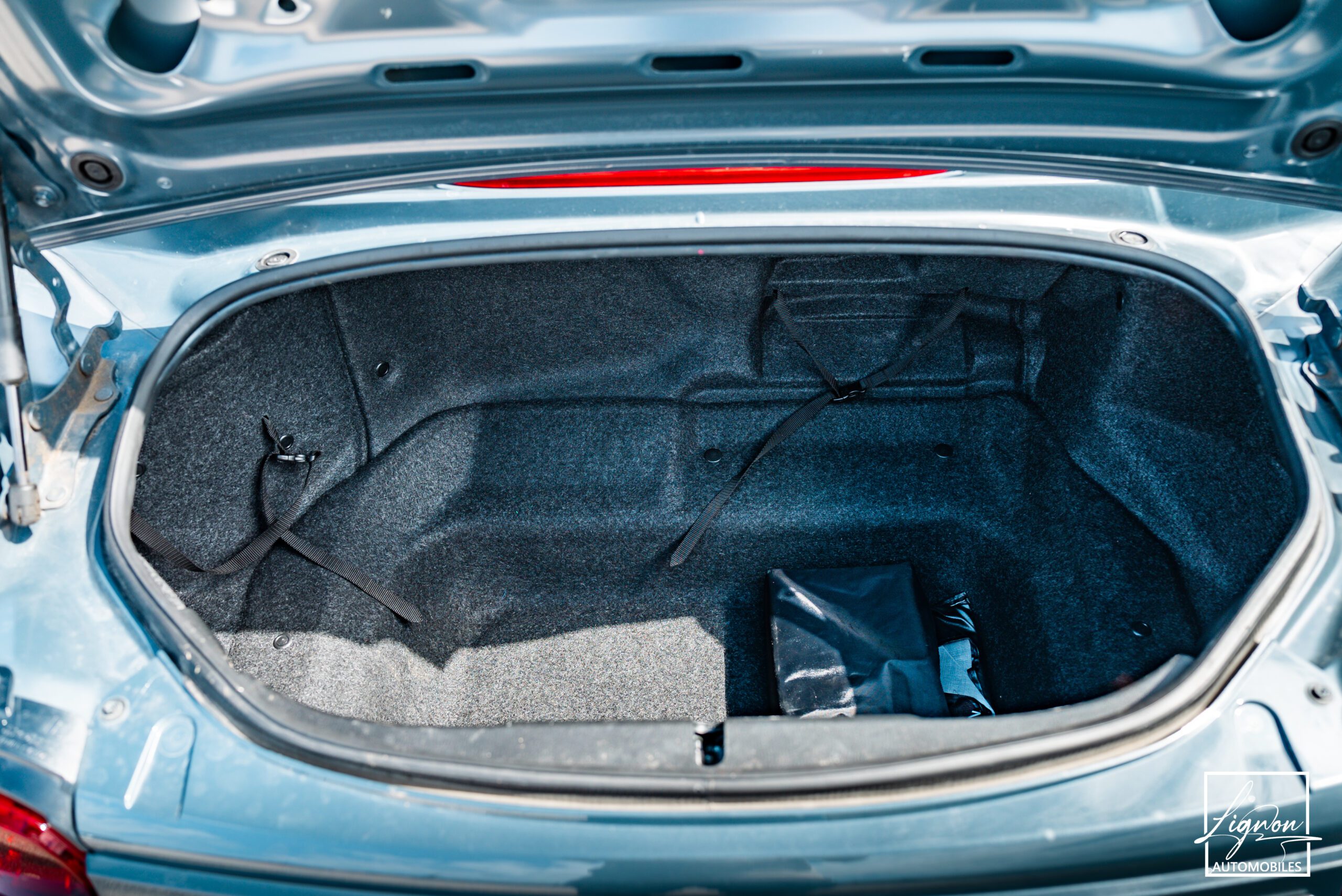 Photo MAZDA MX-5 Roadster Skyaktiv 2.0l 184ch Selection avec pack sport - Échappements Sport à valves