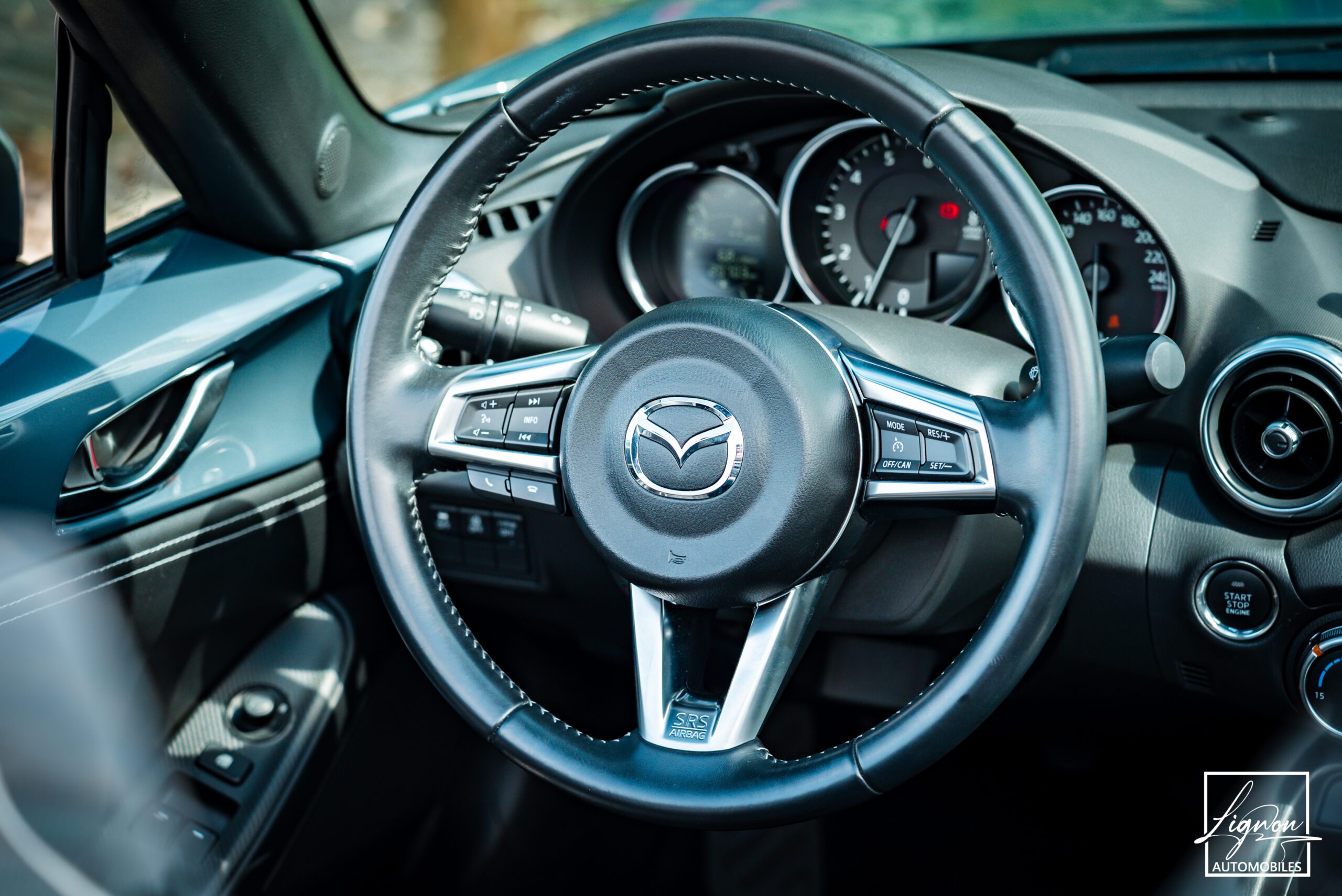 Photo MAZDA MX-5 Roadster Skyaktiv 2.0l 184ch Selection avec pack sport - Échappements Sport à valves