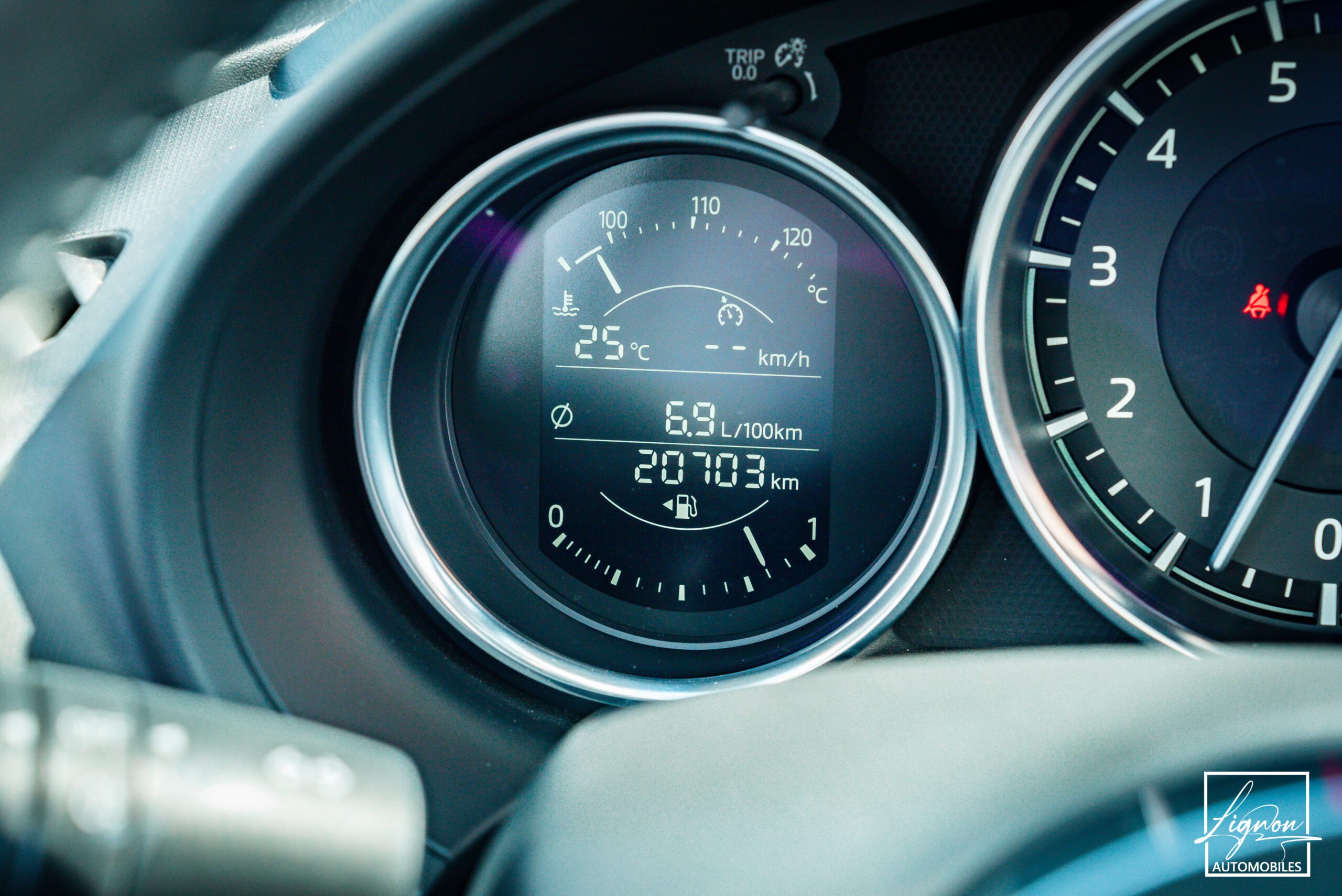 Photo MAZDA MX-5 Roadster Skyaktiv 2.0l 184ch Selection avec pack sport - Échappements Sport à valves