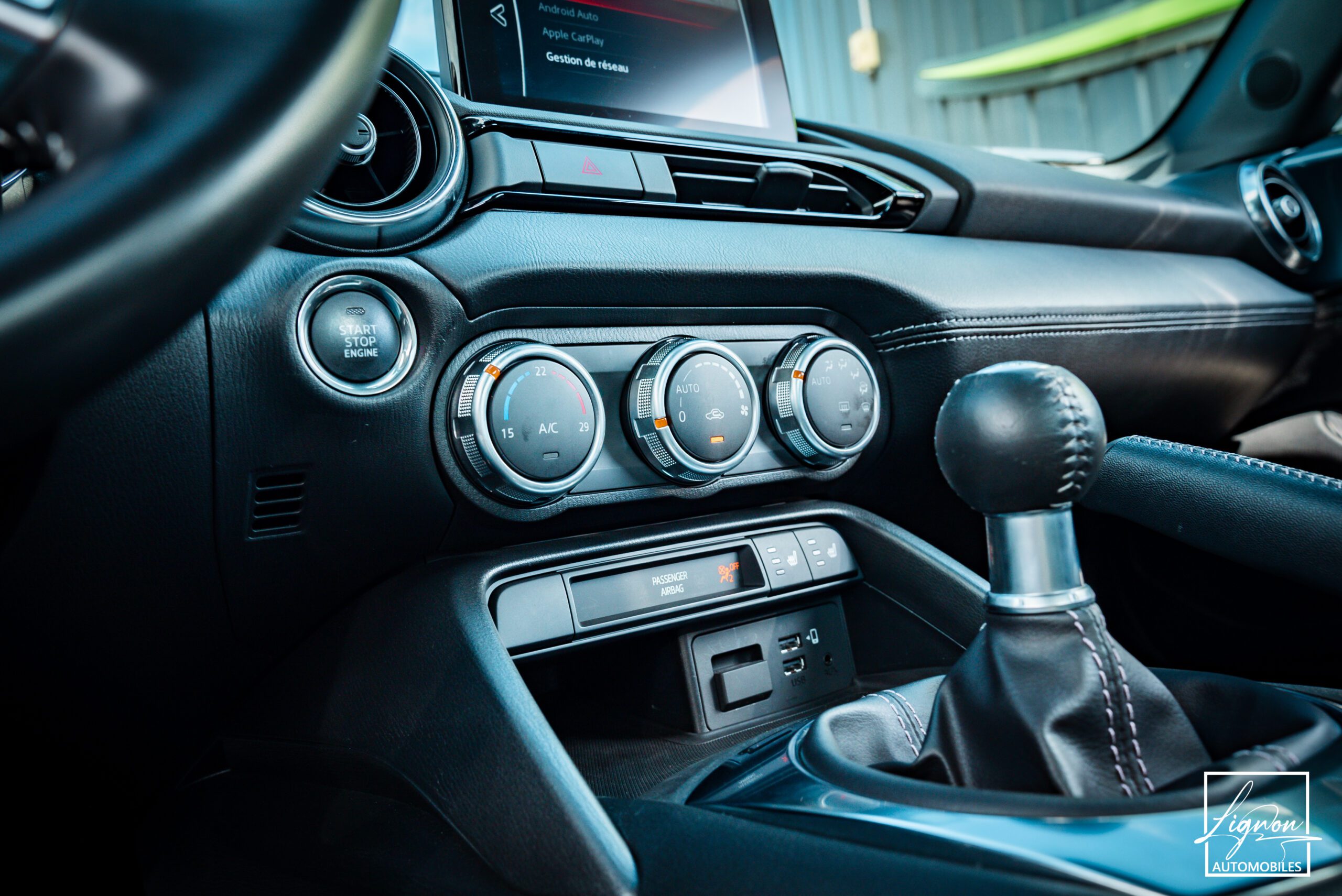 Photo MAZDA MX-5 Roadster Skyaktiv 2.0l 184ch Selection avec pack sport - Échappements Sport à valves