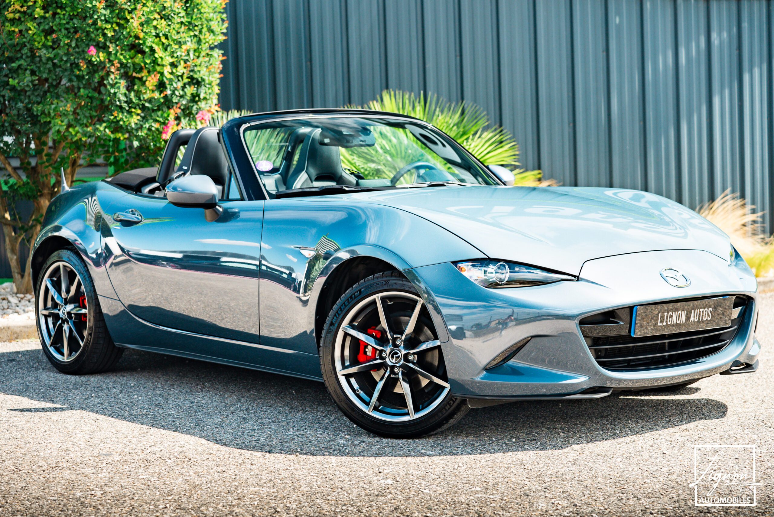 Photo MAZDA MX-5 Roadster Skyaktiv 2.0l 184ch Selection avec pack sport - Échappements Sport à valves