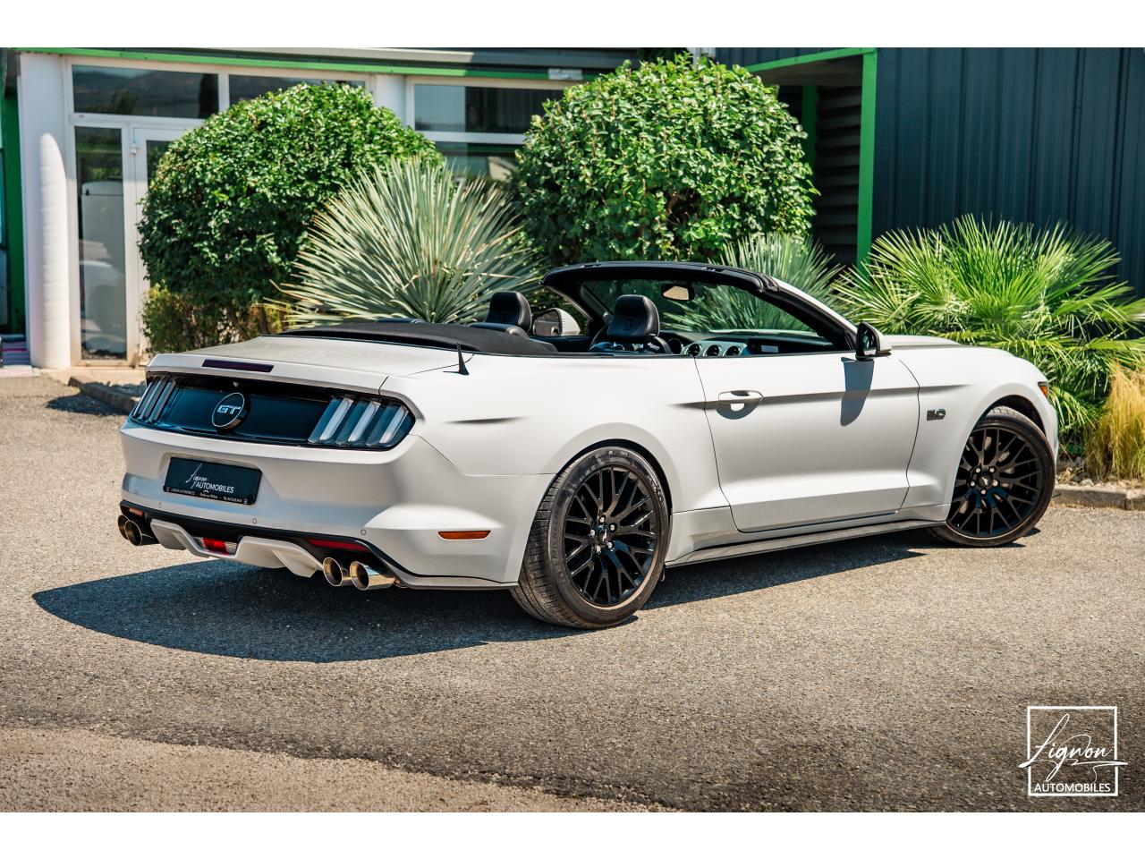 Photo FORD MUSTANG 5.0 v8 GT Cabriolet 421 ch BVM6 - à partir de 362 euros