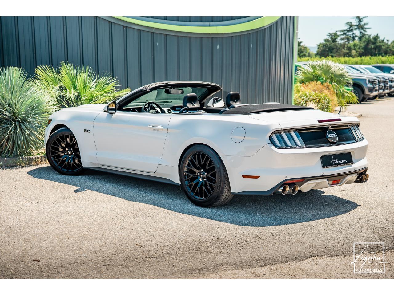 Photo FORD MUSTANG 5.0 v8 GT Cabriolet 421 ch BVM6 - à partir de 362 euros