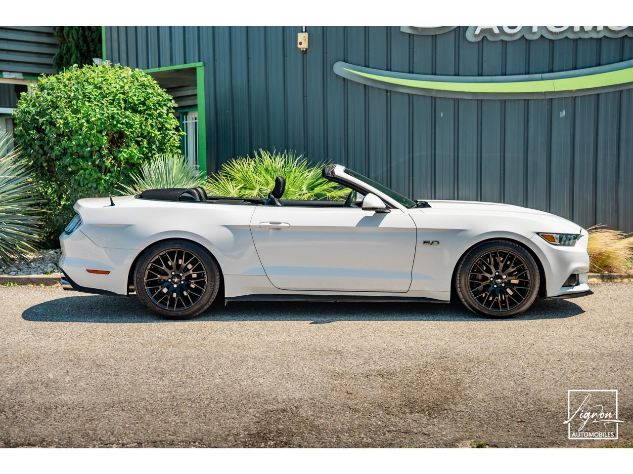Photo FORD MUSTANG 5.0 v8 GT Cabriolet 421 ch BVM6 - à partir de 362 euros