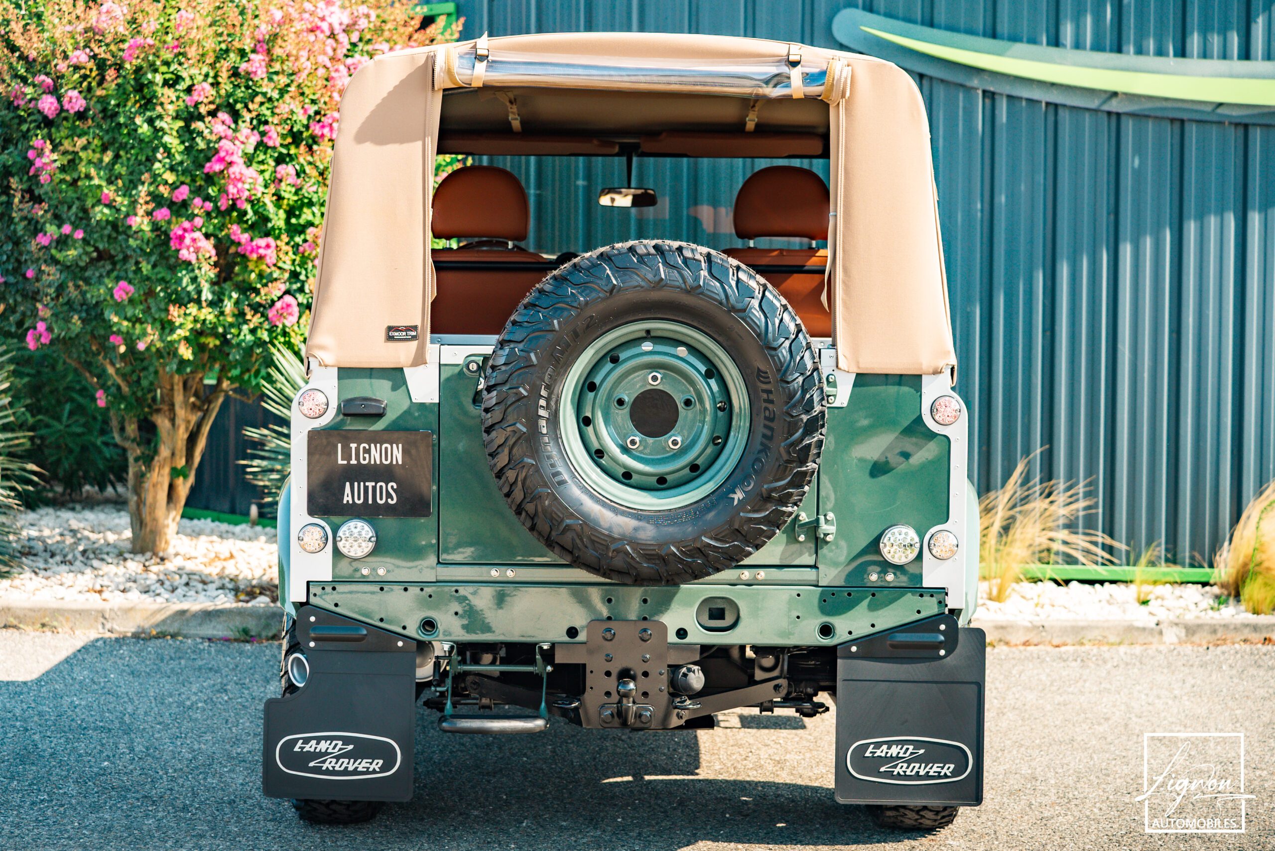 Photo Land Rover Defender 90 td4 2.2 Soft Top "Keswick Green"