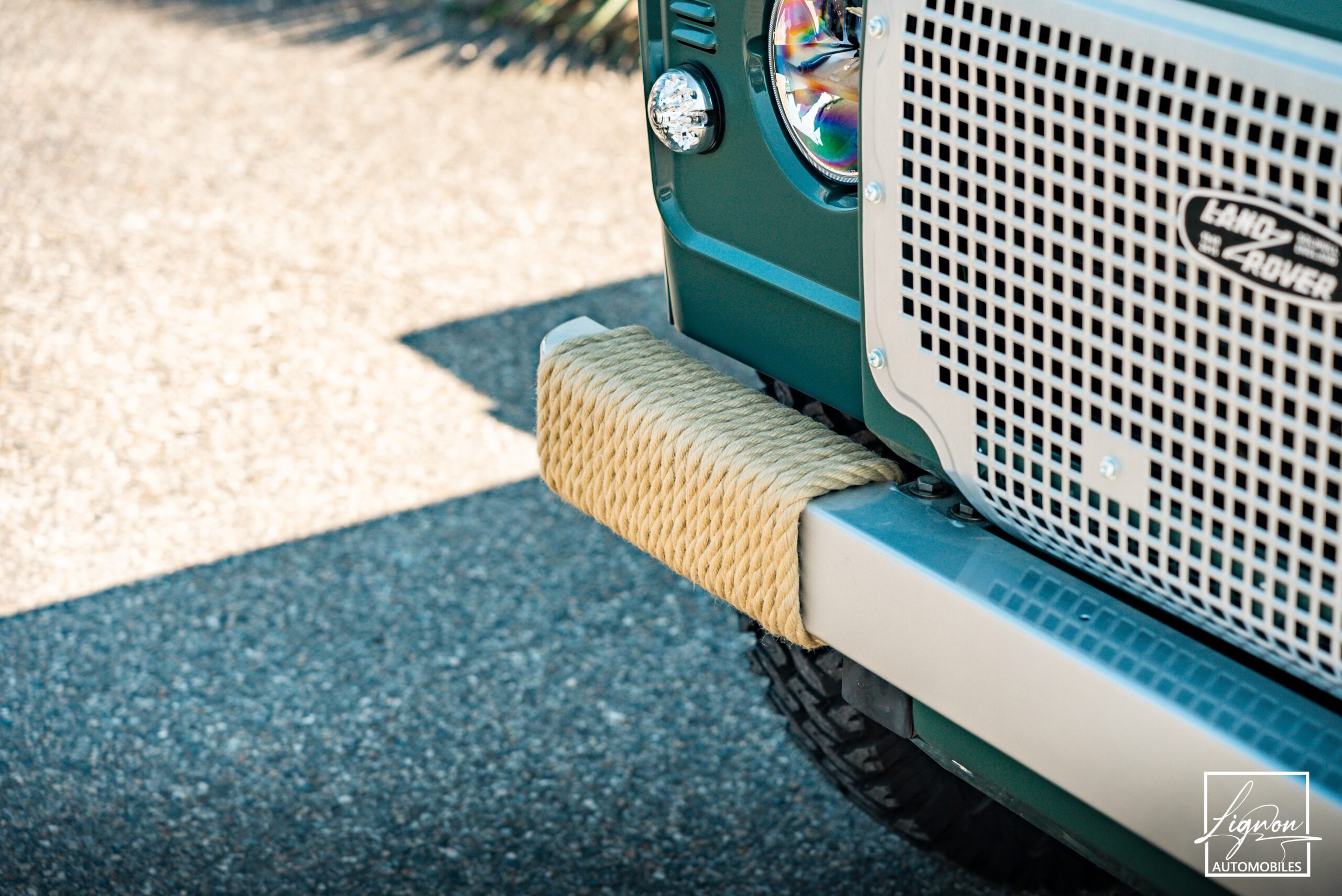 Photo Land Rover Defender 90 td4 2.2 Soft Top "Keswick Green"