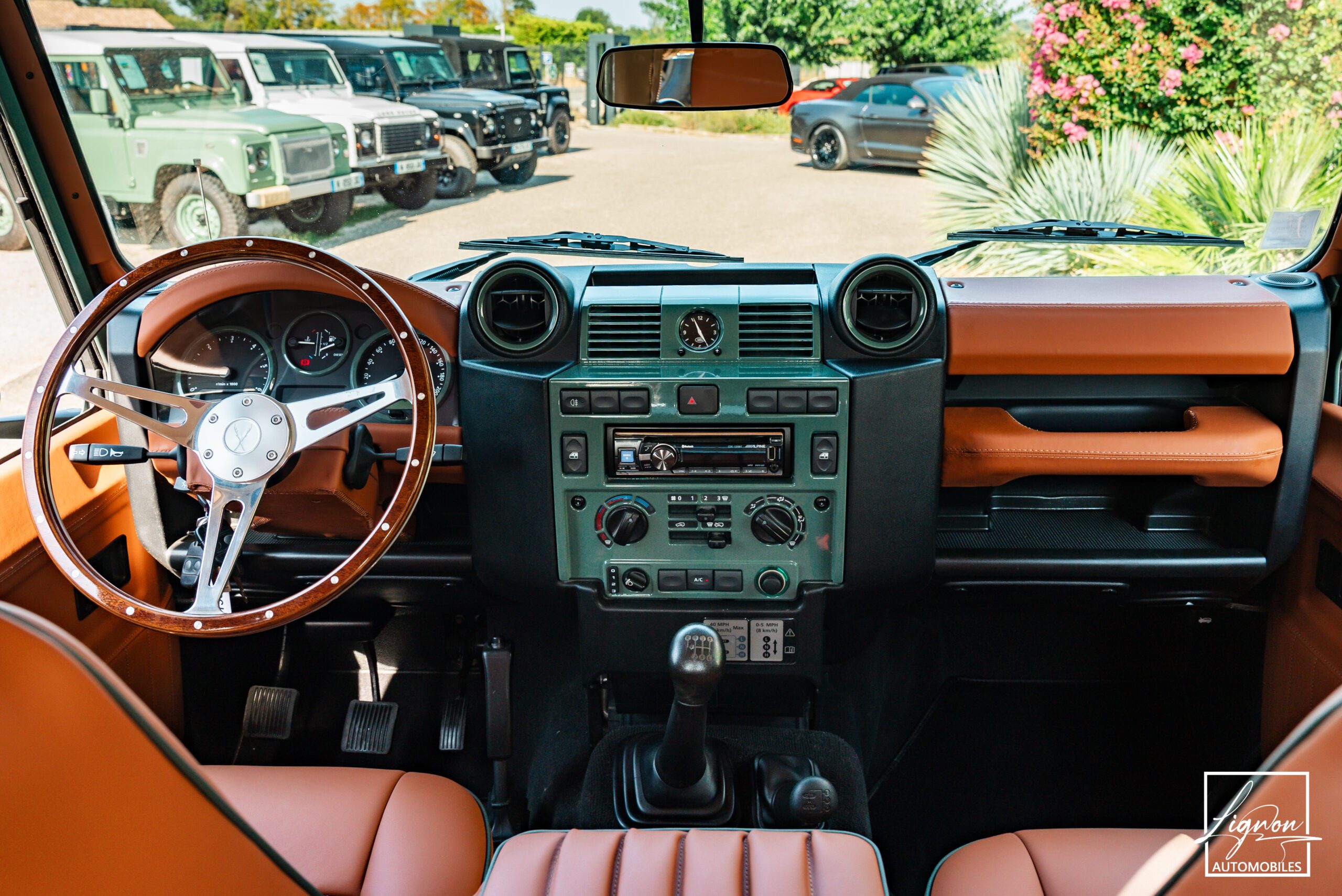Photo Land Rover Defender 90 td4 2.2 Soft Top "Keswick Green"