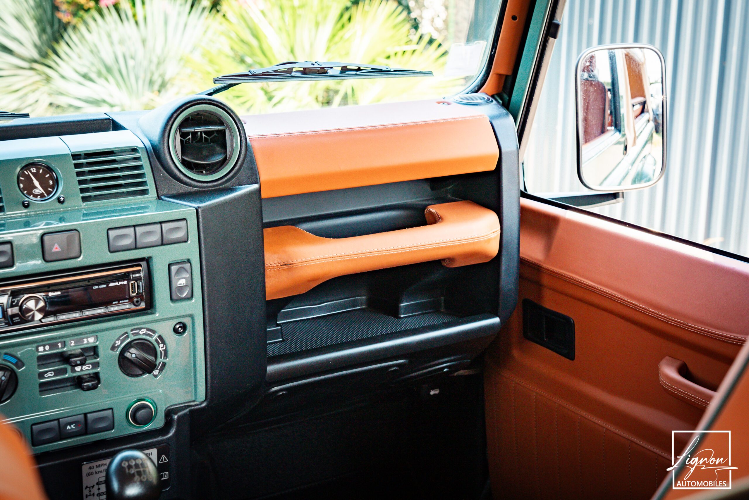 Photo Land Rover Defender 90 td4 2.2 Soft Top "Keswick Green"