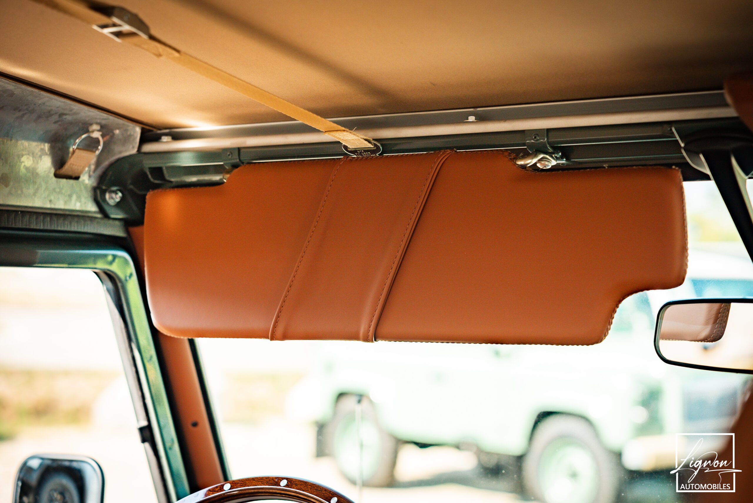 Photo Land Rover Defender 90 td4 2.2 Soft Top "Keswick Green"